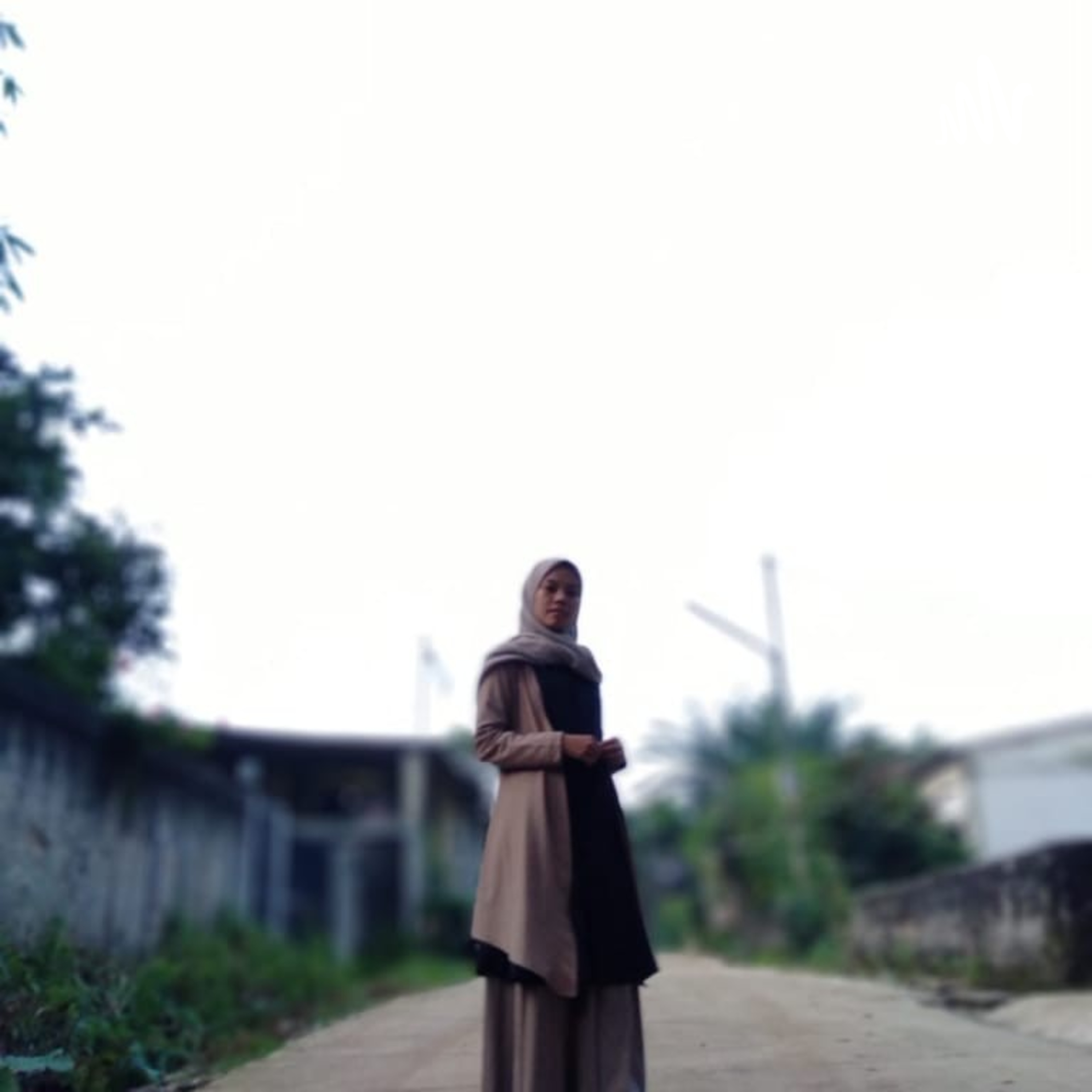 Ingin Hidup Tenang "Jika Kita Tak Pernah Jadi Apa-apa"
