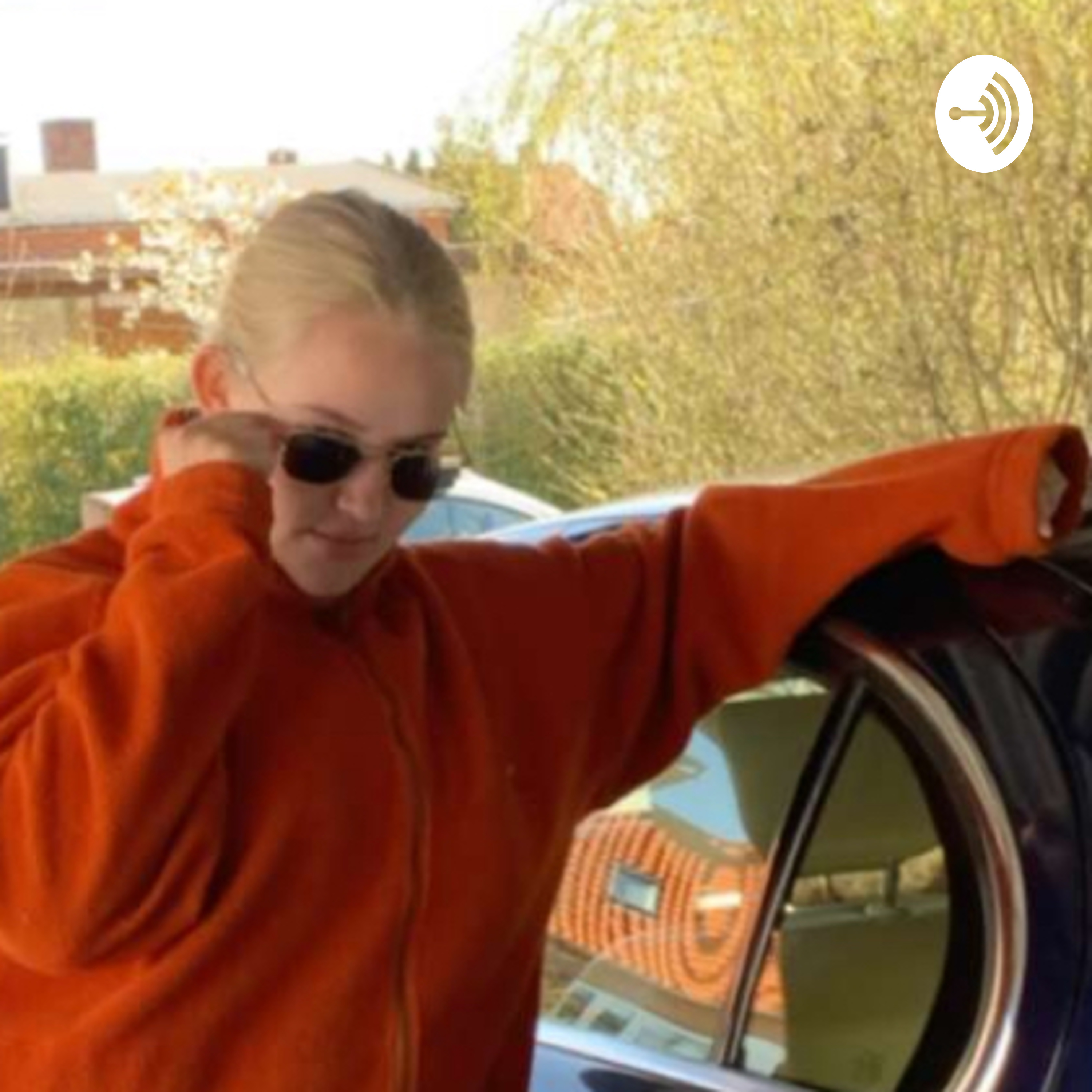 Corona podcast af Adelina Holmstrøm