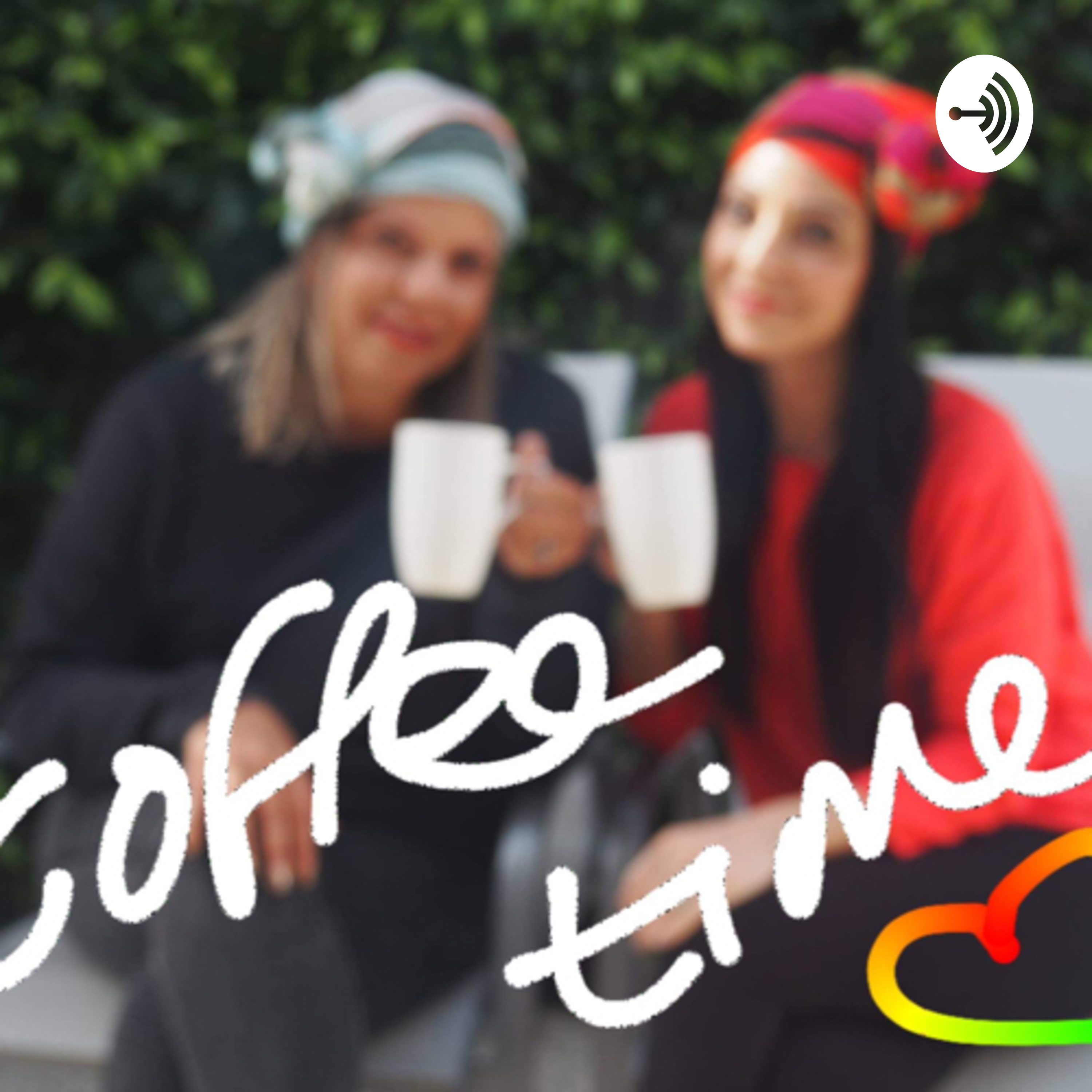 Coffee time with Carolina and Kristal 