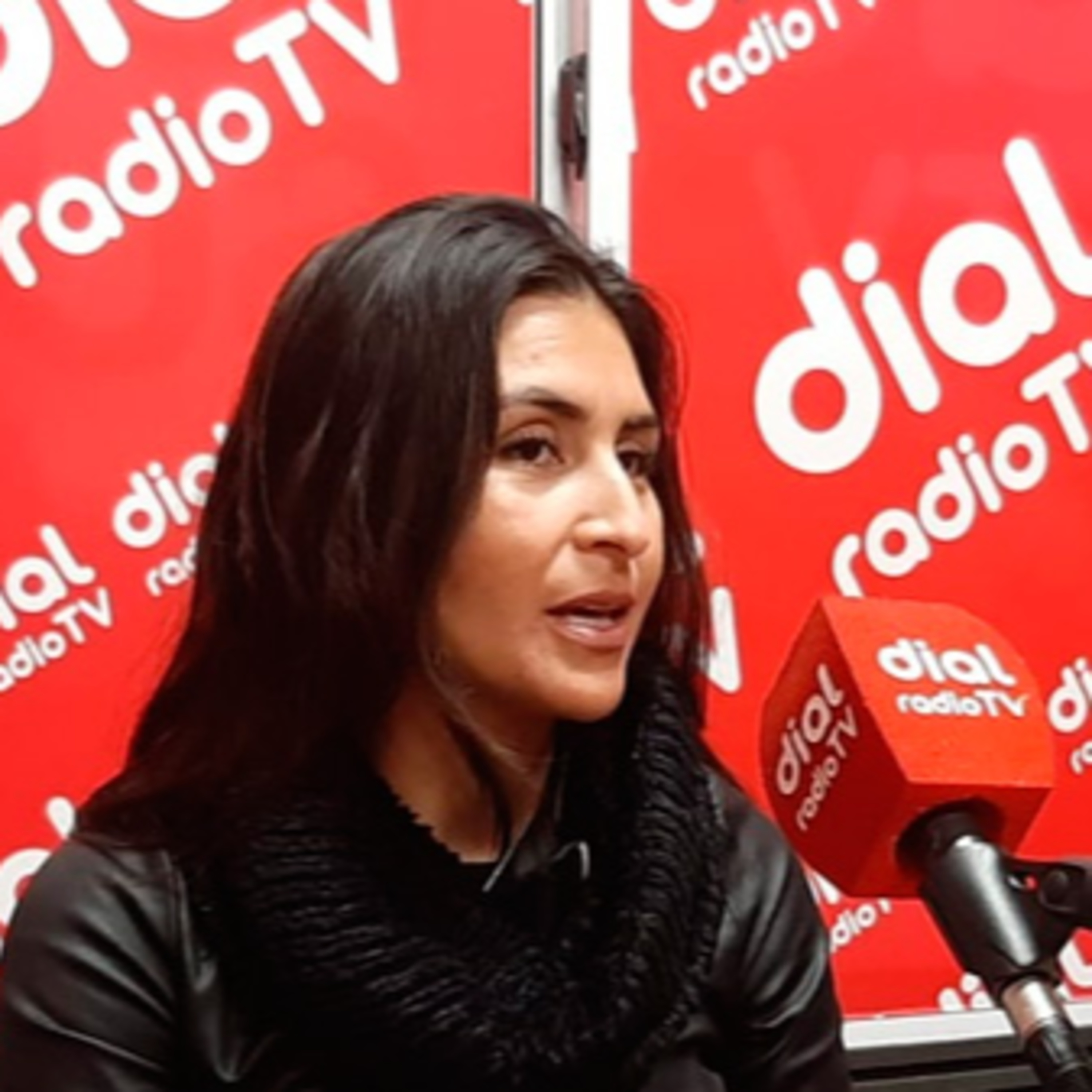 Verónica Allende – Auxiliar oficial de Policía de Mza – Denuncia acoso, maltrato y abuso sexual de un superior. Expone que no es escuchada episode artwork