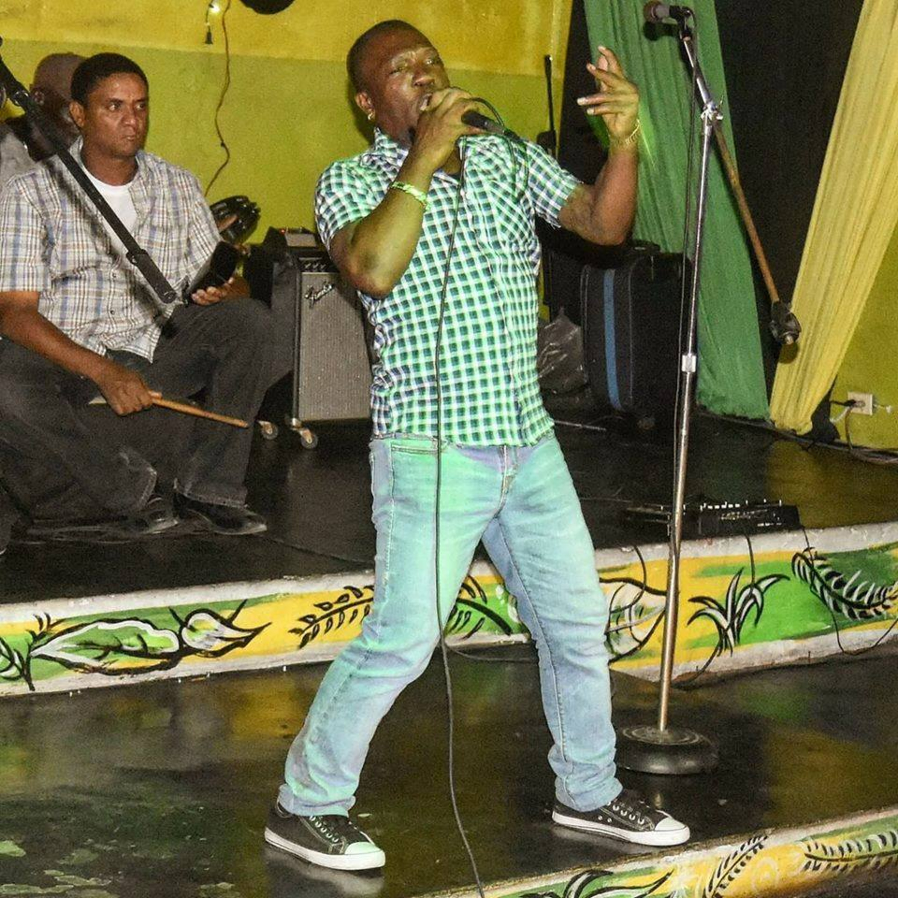 Nicoles Indipendent Artists.