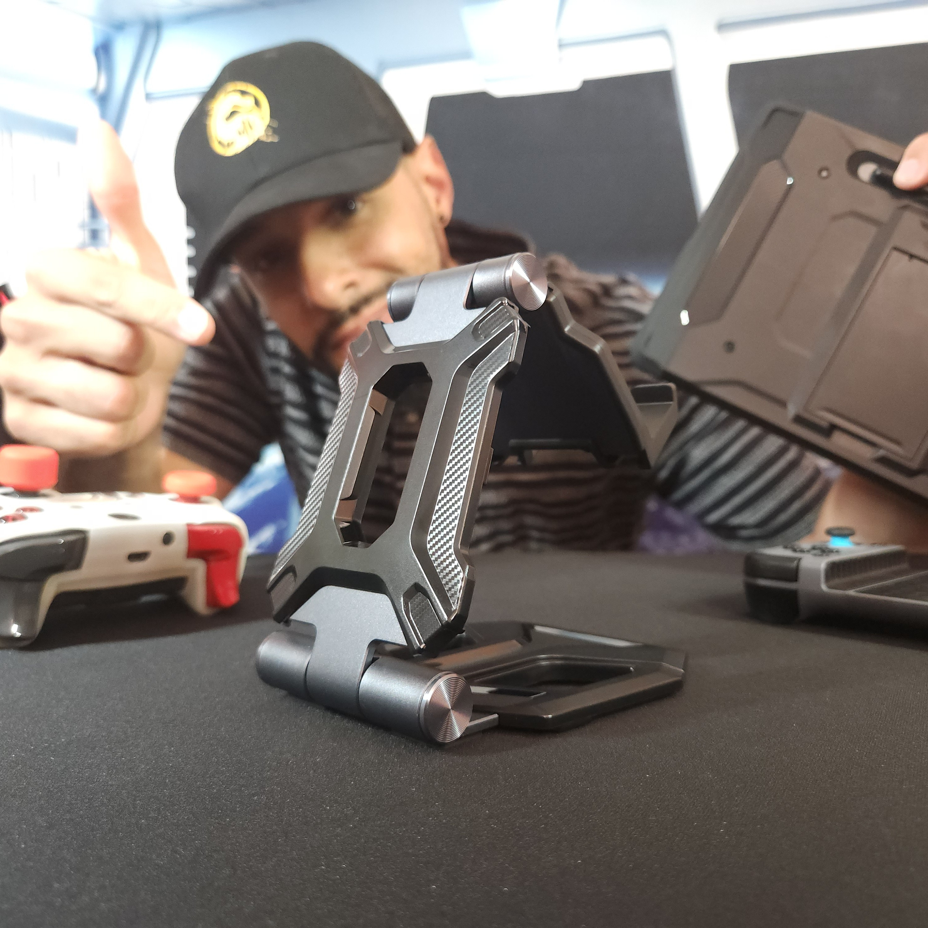 Episode 39: Supcase Foldable & Adjustable Phone Tablet Stand | Unbox Demo Review! episode artwork