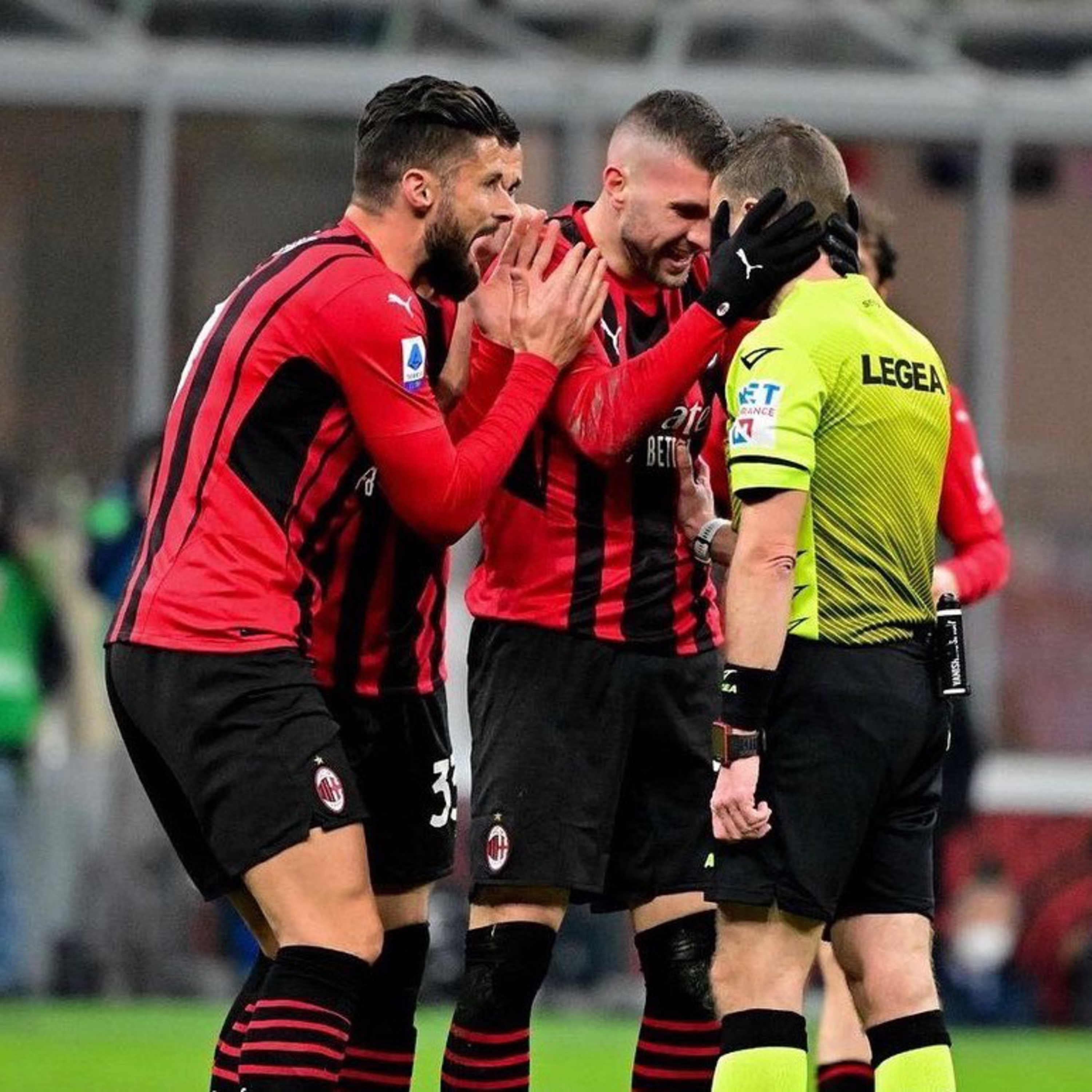 Review Milan 1-2 Spezia | Serie A episode artwork