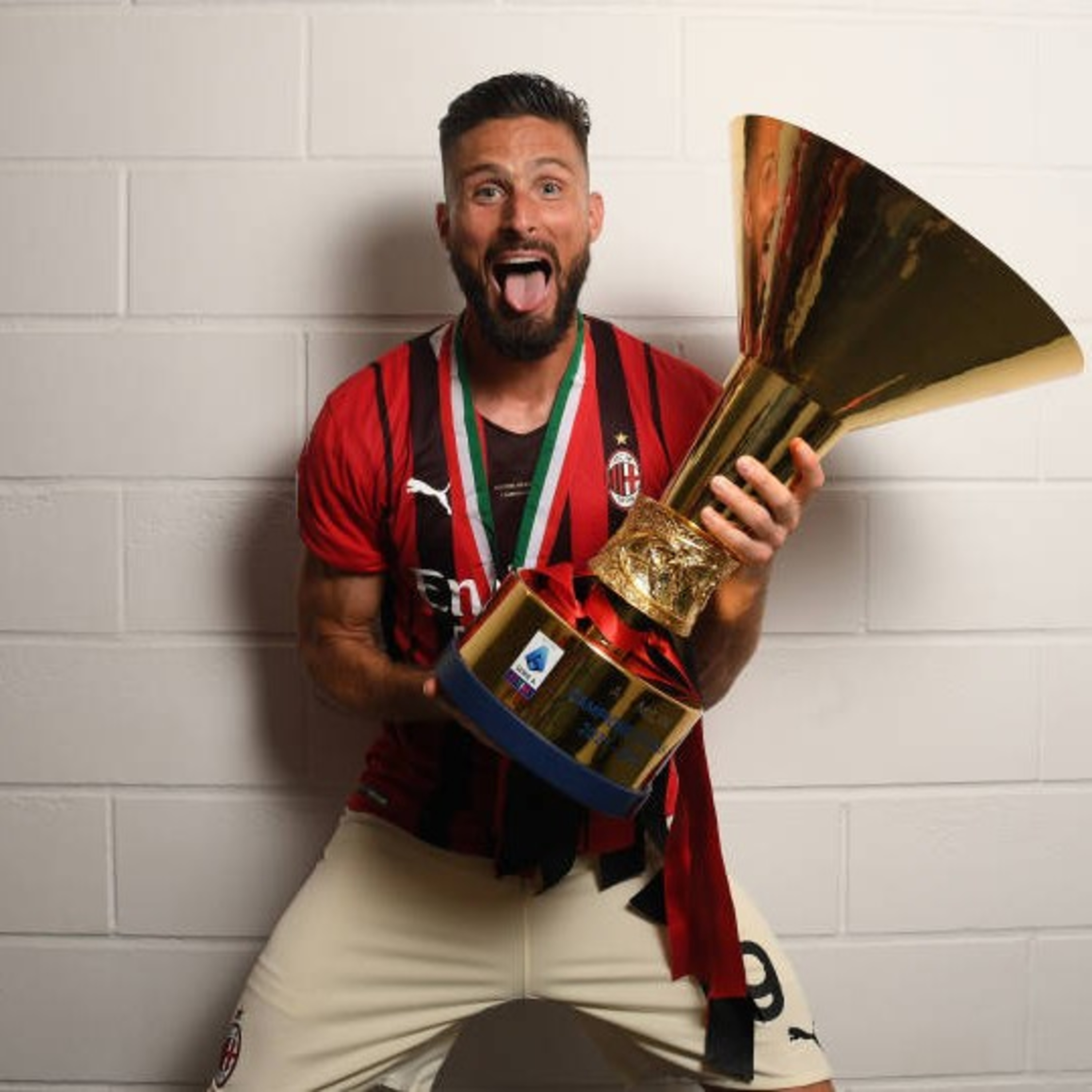 Rating pembelian pemain AC Milan musim 2021/2022 episode artwork