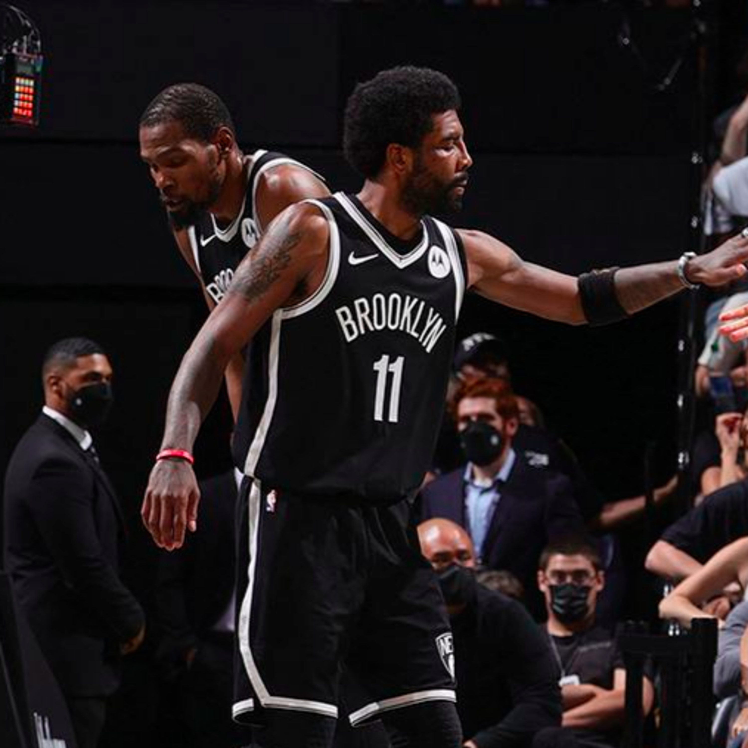 Podcast #314 - Nets avassalador, Clippers/Jazz e o futuro de Lillard episode artwork