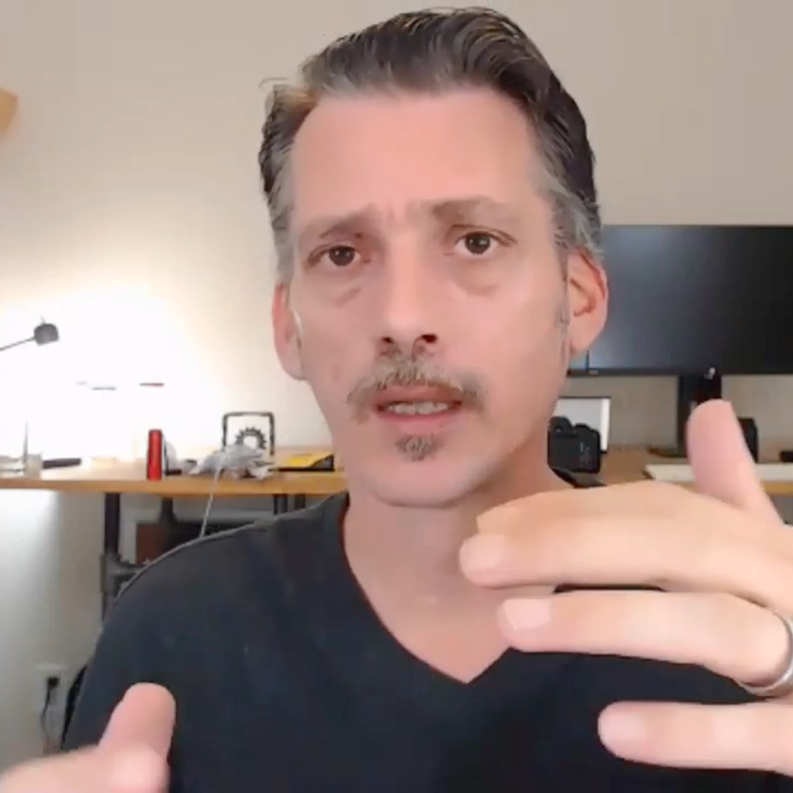 E227 - Hablando de #Bitcoin y #Criptomonedas - Agosto 14, 2019 episode artwork