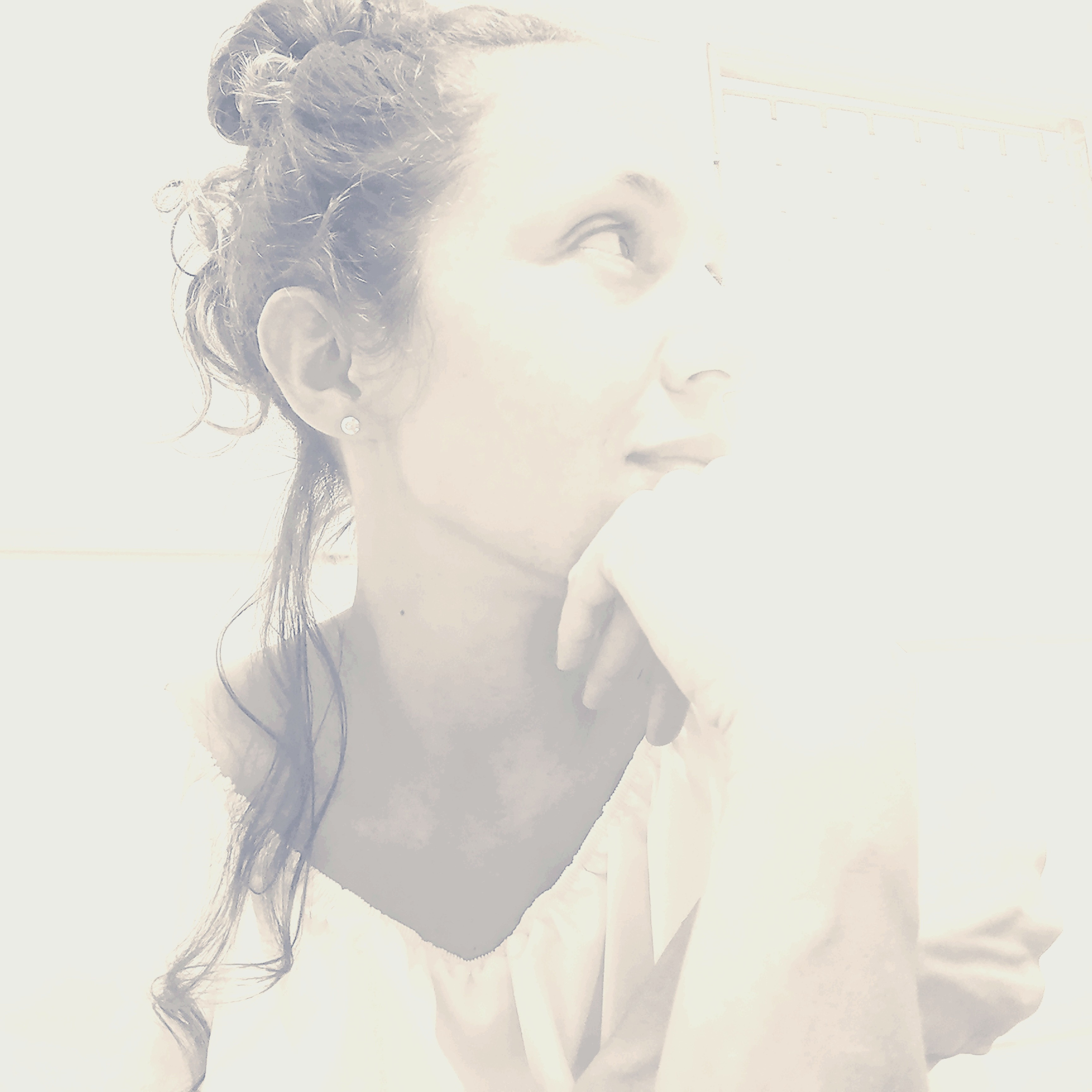 Portada de Angely Caro de Henriquez | PODCASTER