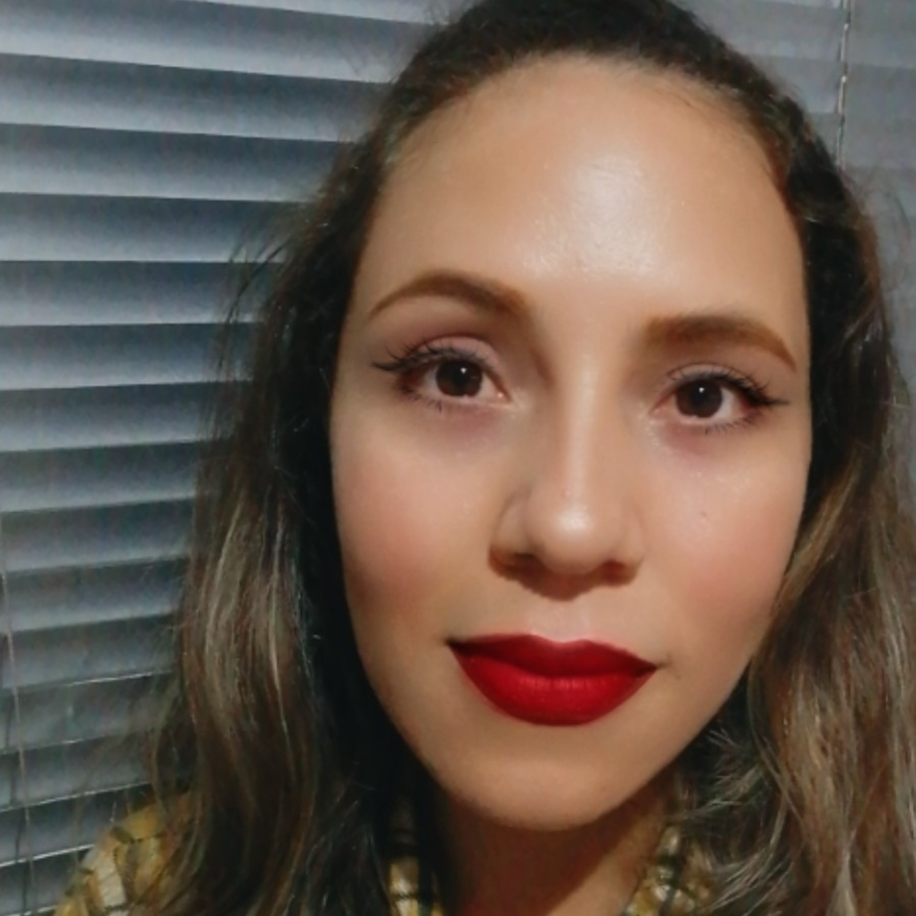 Portada de Angely Caro de Henriquez | PODCASTER
