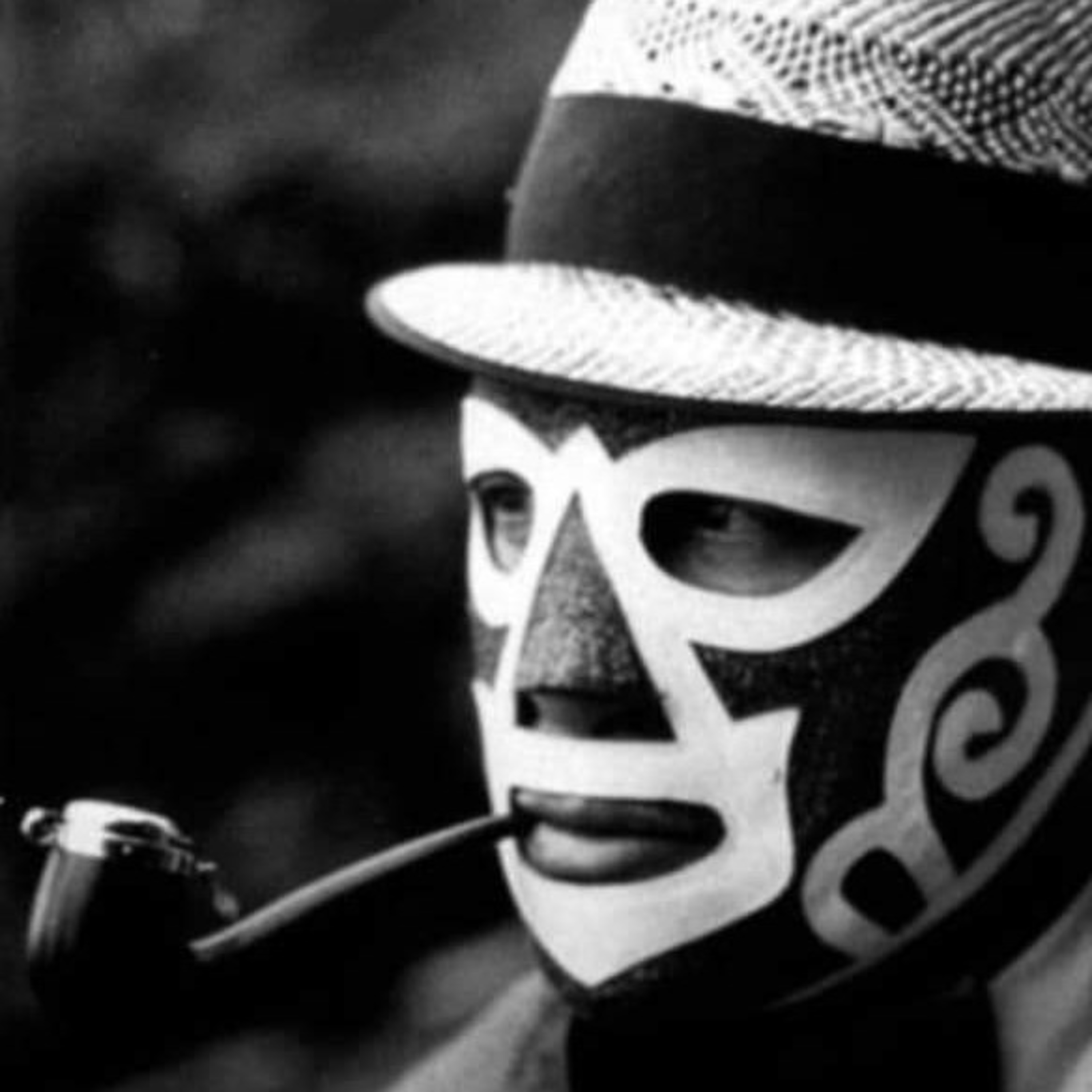 Lucha Y Mas