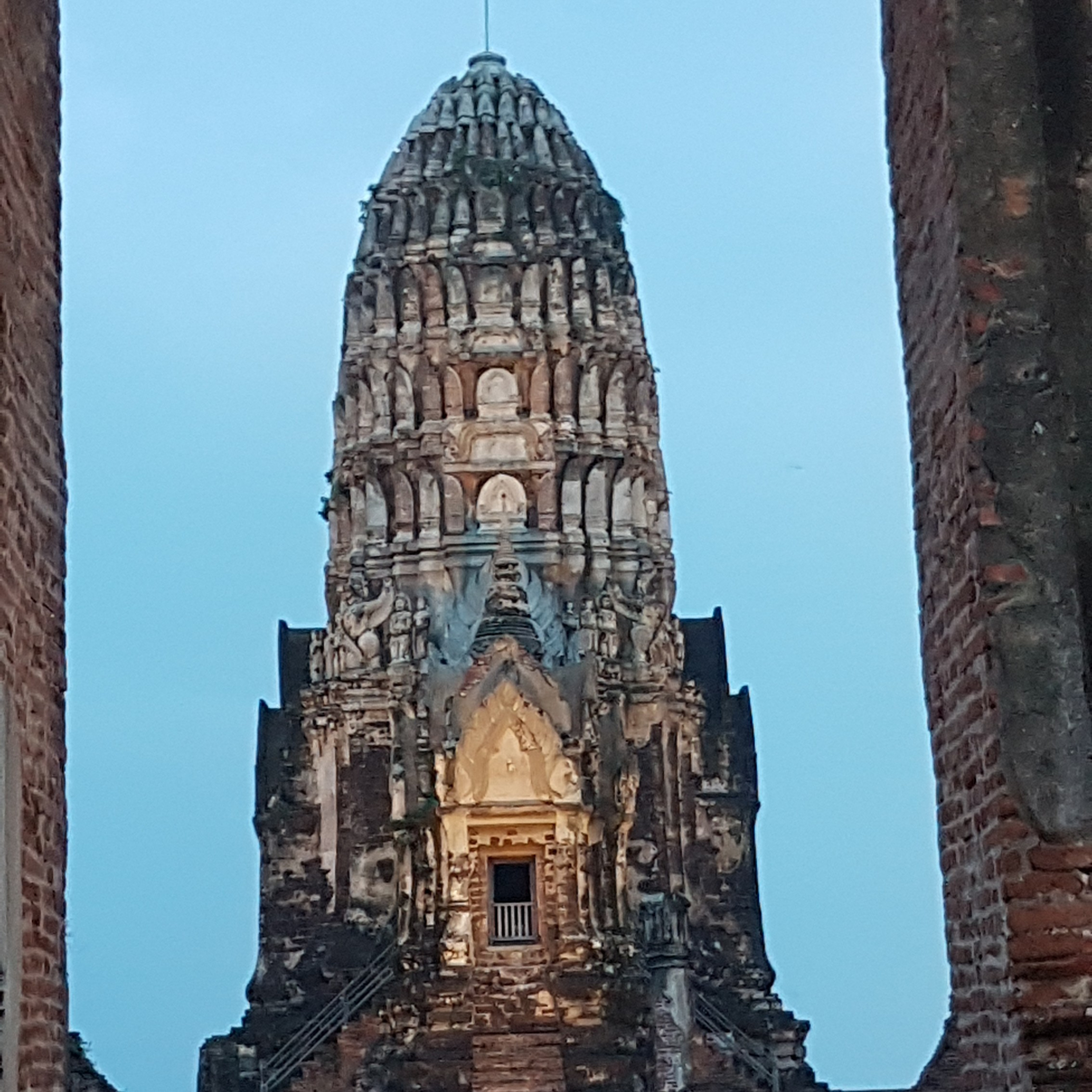 Affirmation,Meditation & pray for peace and silence in the Temple of Ayutthaya episode artwork