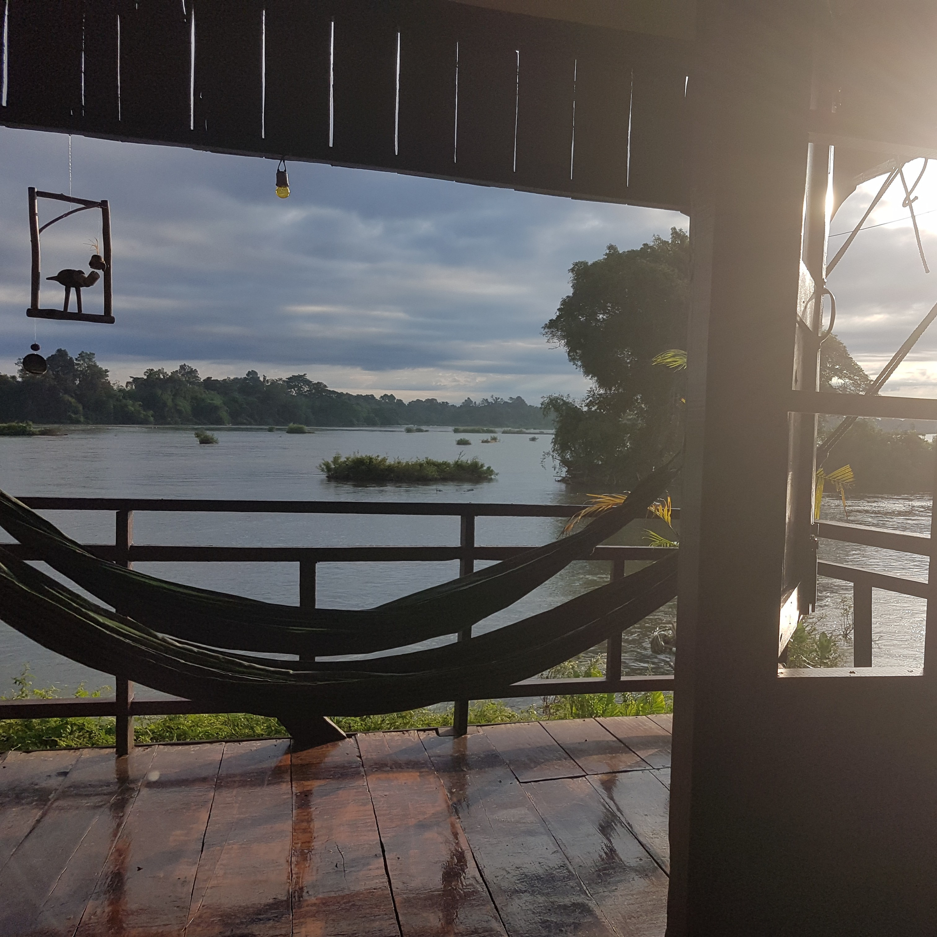 Laos & Leo - welcome in Laos welcome in the Mekong Delta 1000 islands and the lot of dreams and episode artwork