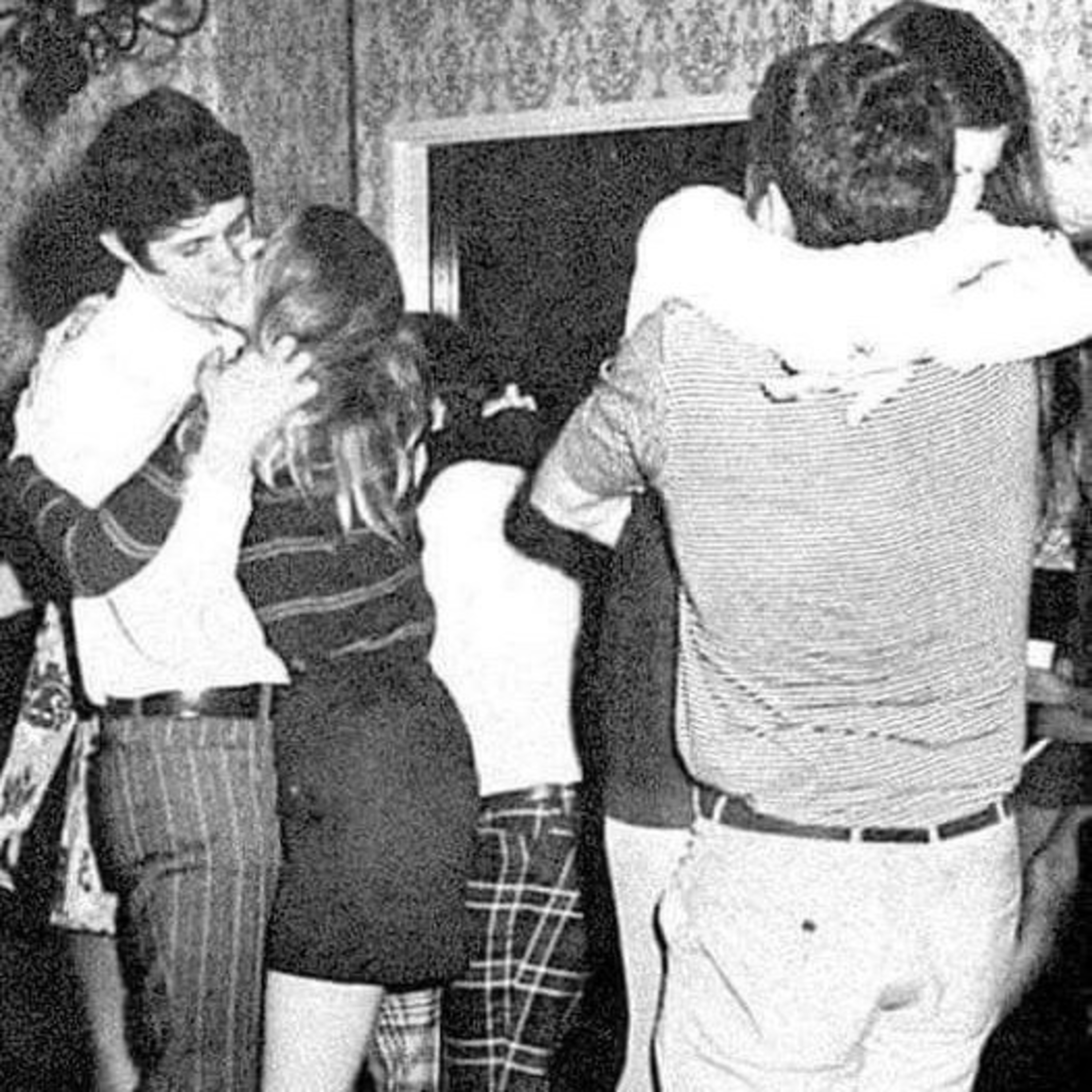 VICTOR R ESCALONA Poetas en extinción