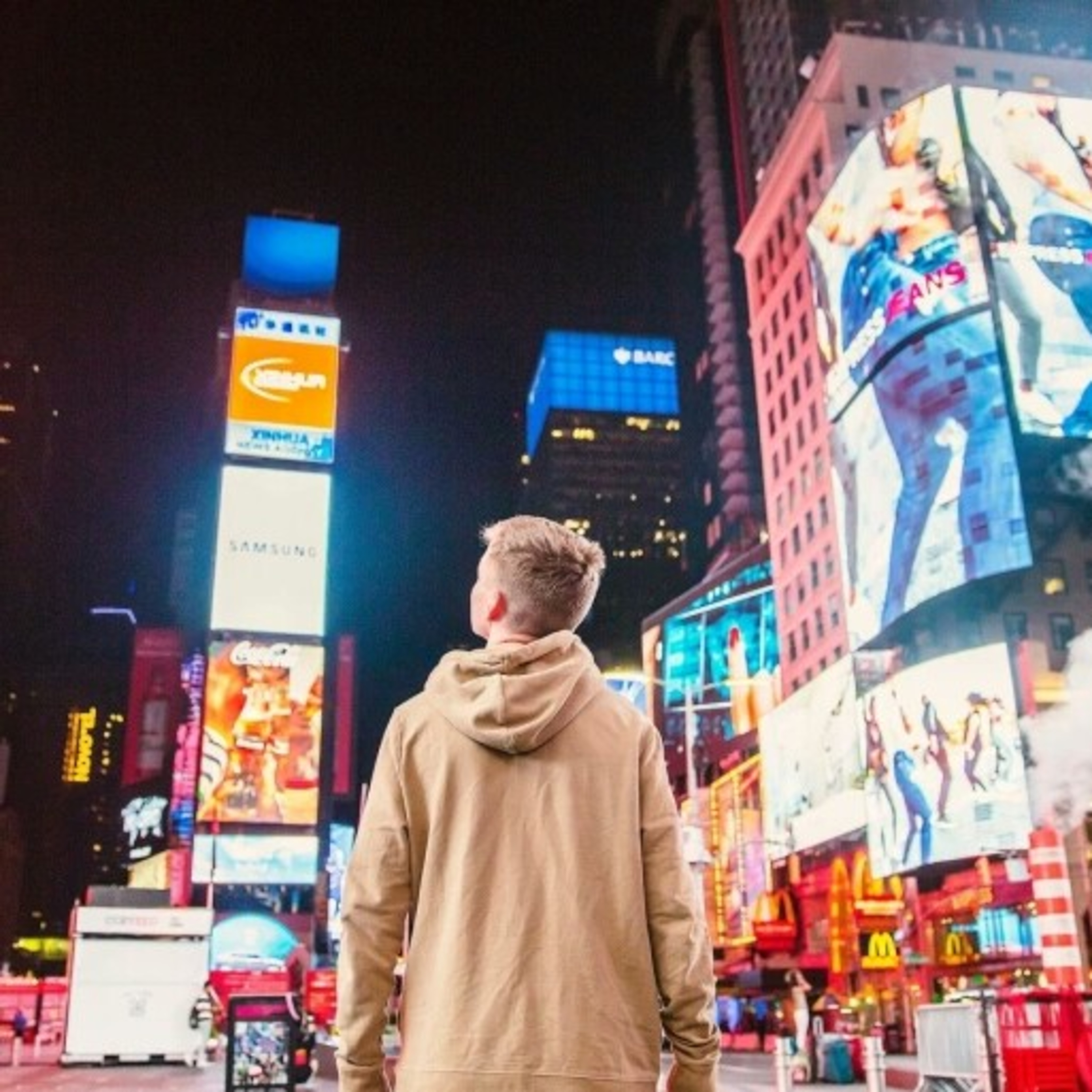 پودكاست يسرى محمد