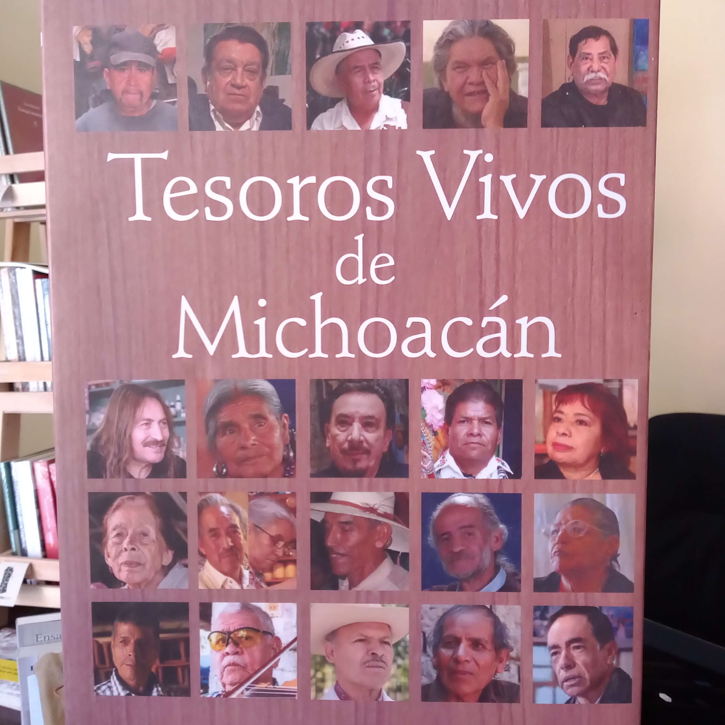 Flores y cantos