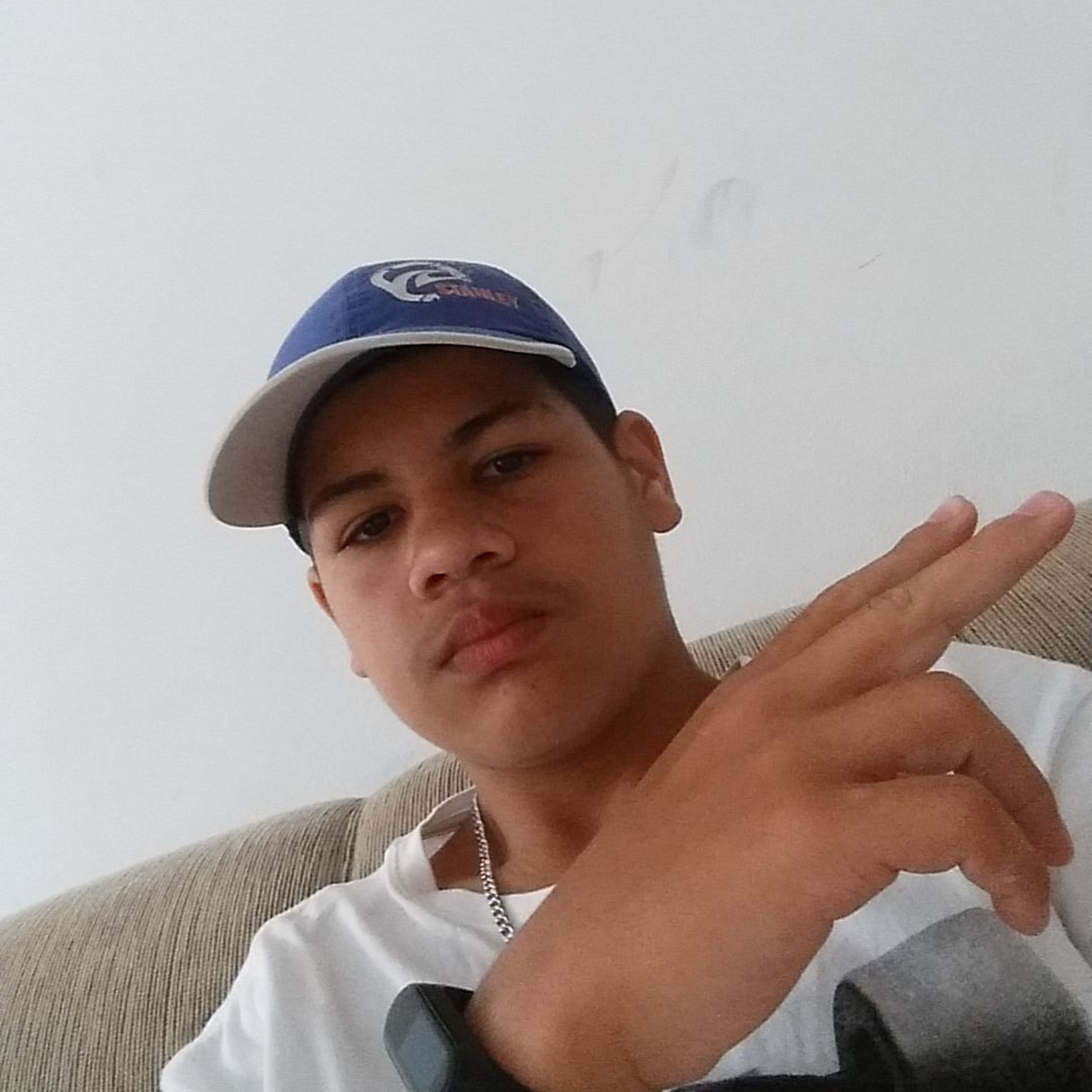 Mc neguin kts varias policia enquadrando o bonde