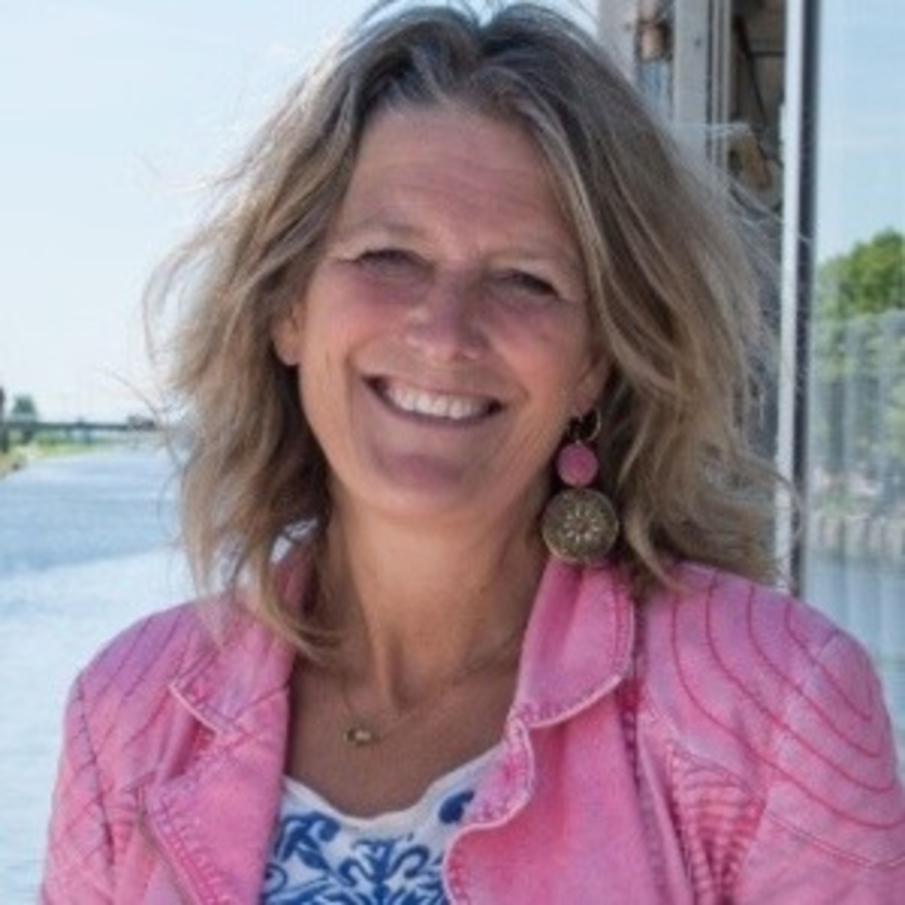 #163 Socialdesigner Imke van Dillen van de Camping koffietent in gesprek met DJ Juraini episode artwork