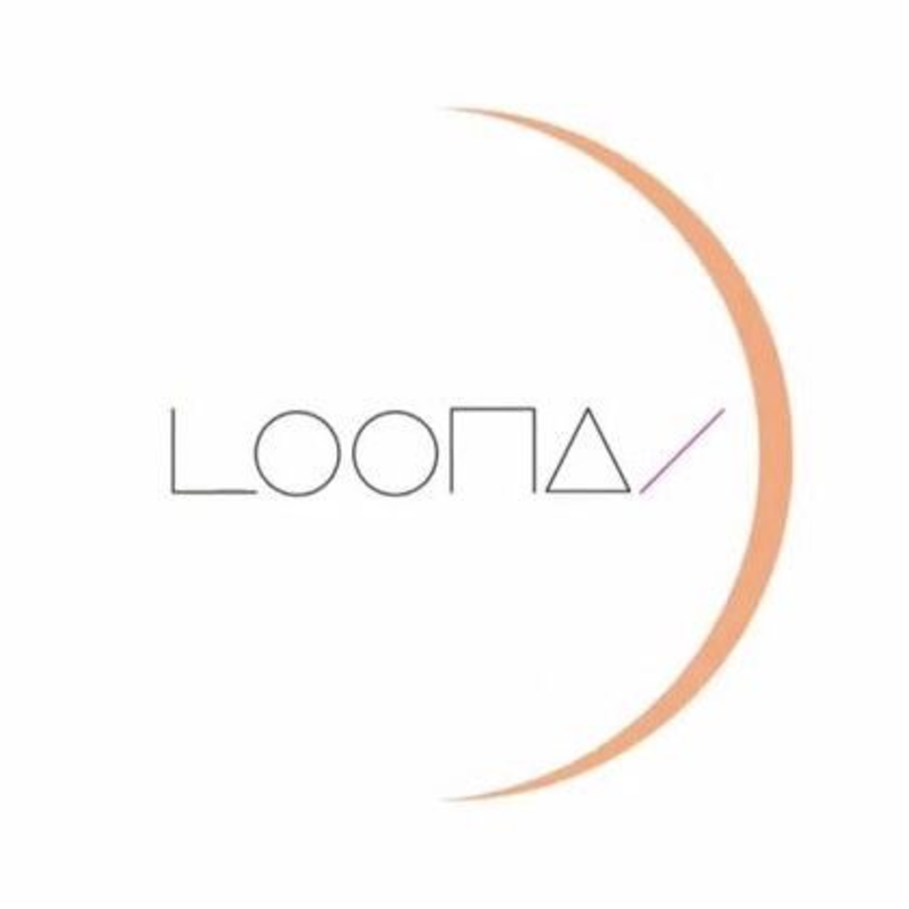 LOONA y el LOONAVERSE - Velasco Herrera Santiago 401
