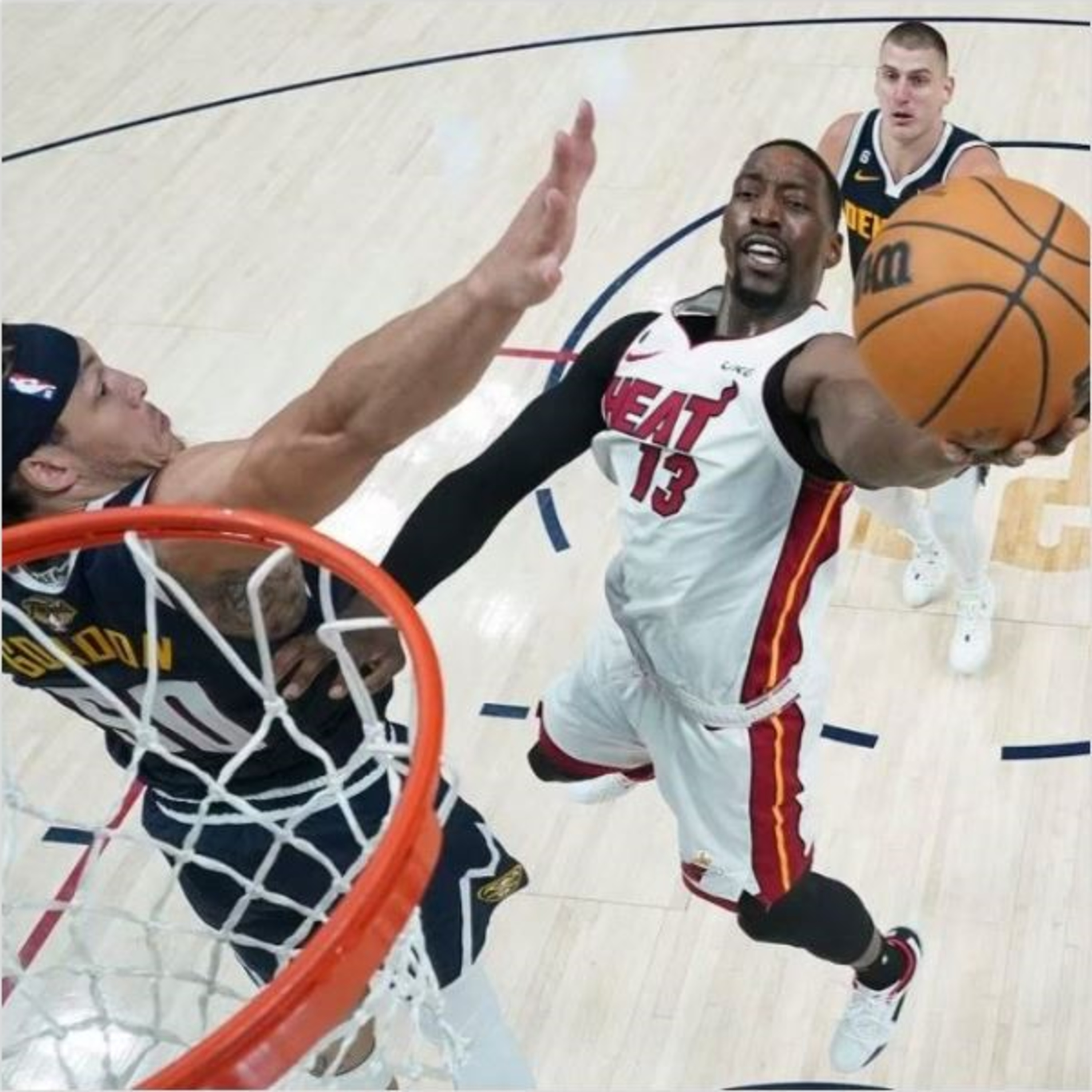A vitória de Miami no jogo 2 e o "rumor" de Kyrie e LeBron episode artwork
