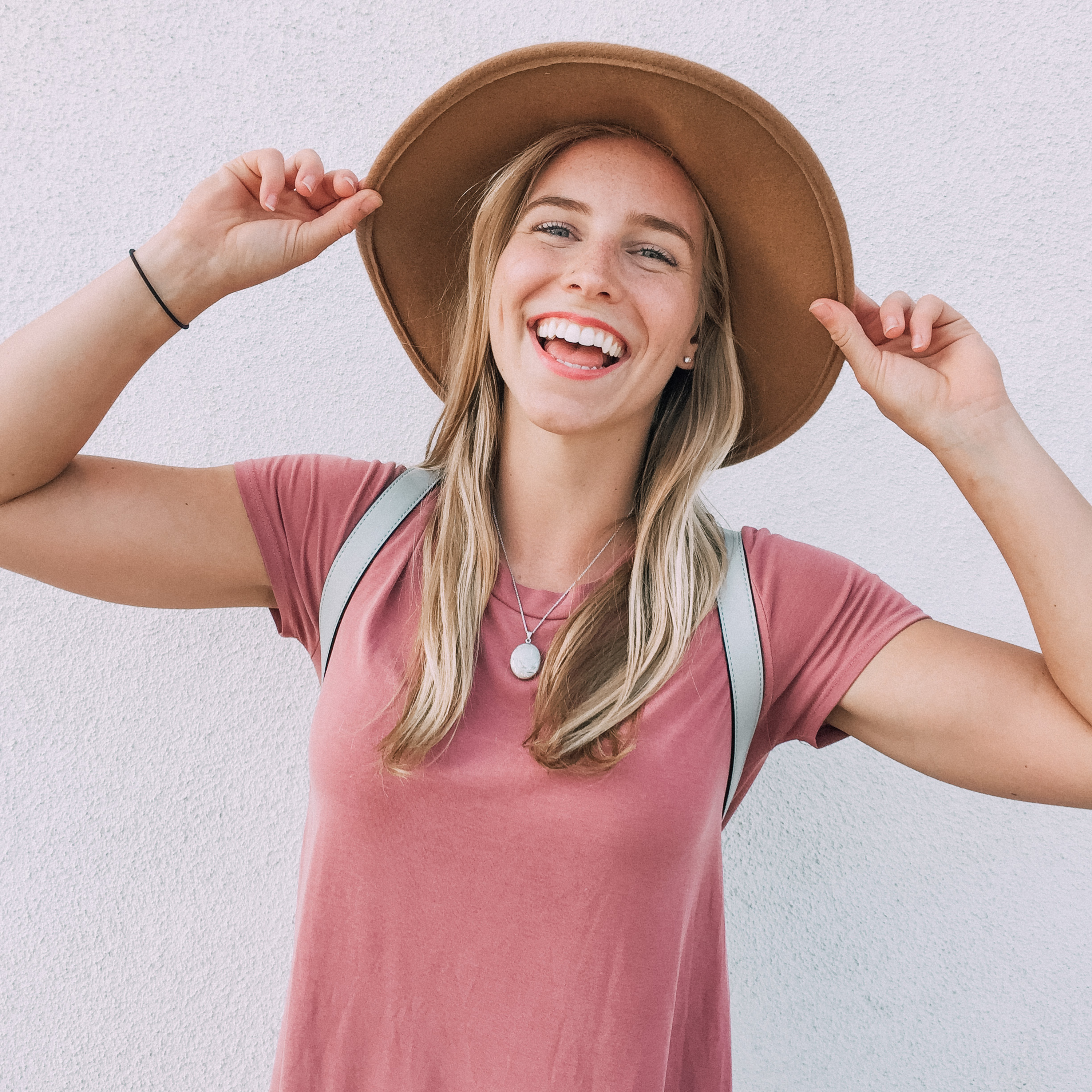 Episode #12: Women's Wellness, PMS and Optimizing your Hormones with Janelle Van Leeuwen
