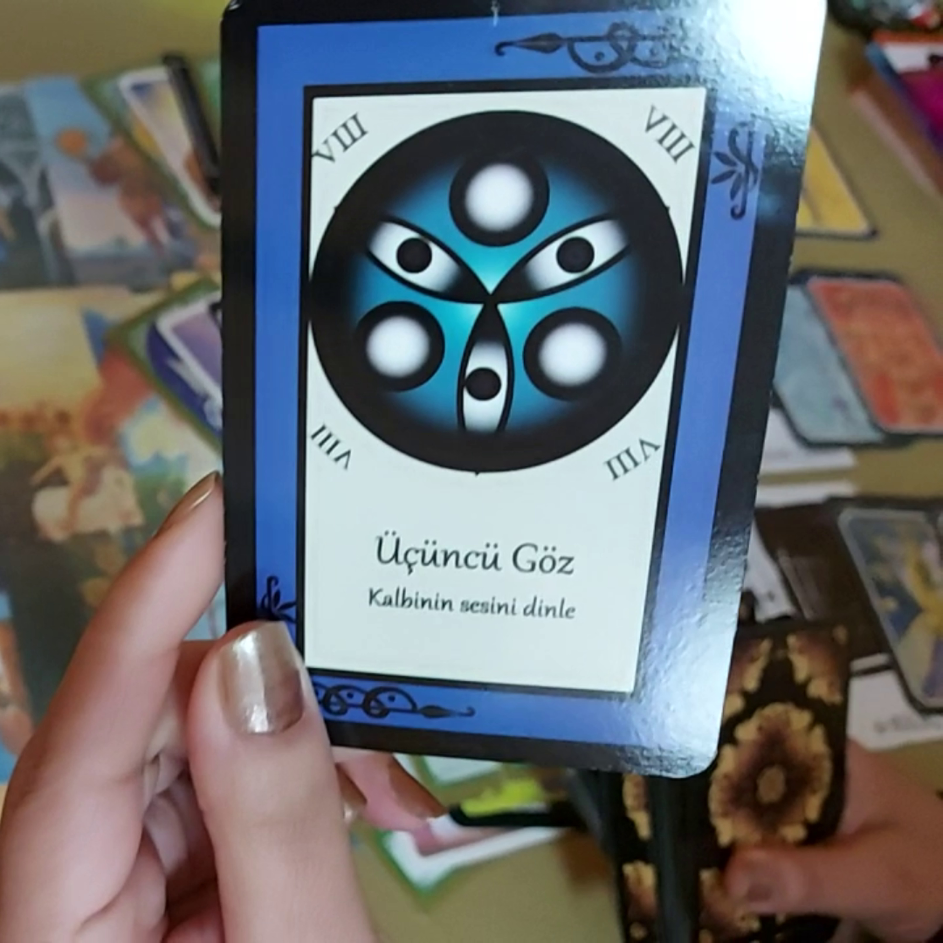 AKLIMDAKİ KİŞİ TAROT OKUMASI🤍Aklınızdaki Kişi İle Aranızdaki Enerjiler Ne Anlatıyor?🗝 Deste Seç 💛💖 episode artwork