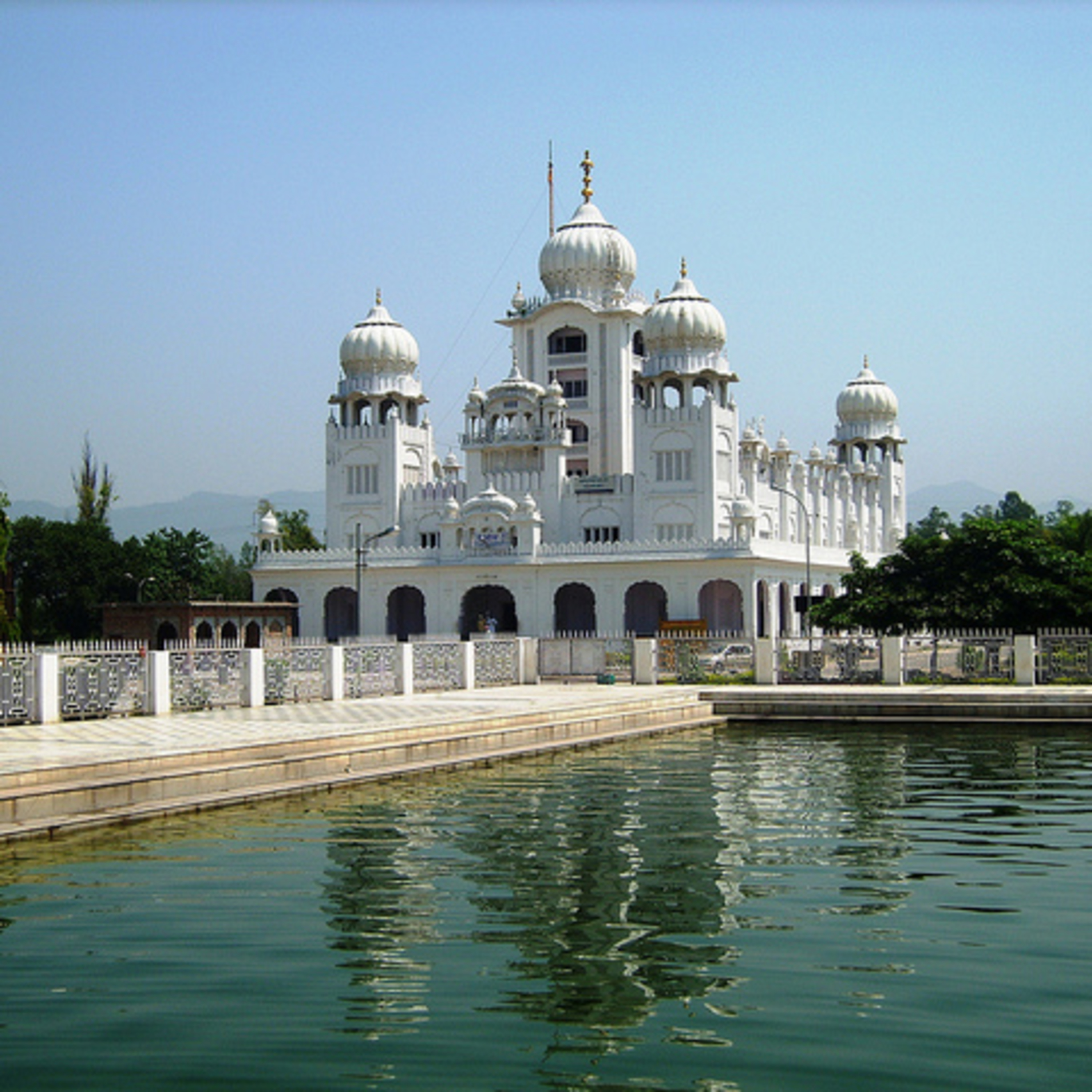 The Life and Times of Guru HarRai