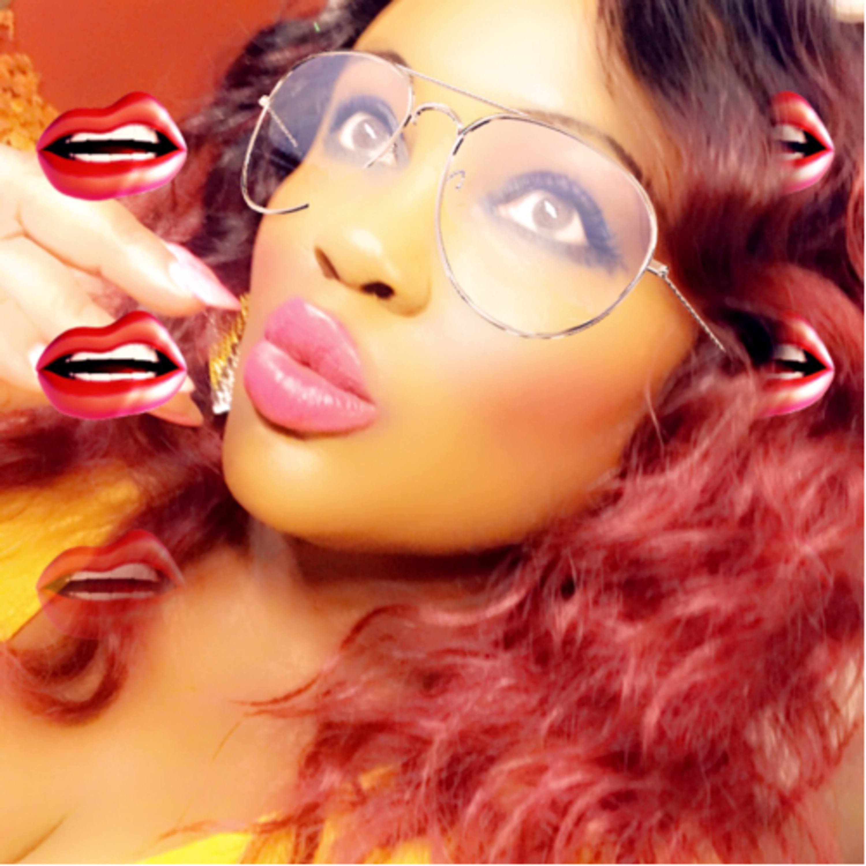 Let`s Talk With Fabulous Annie
