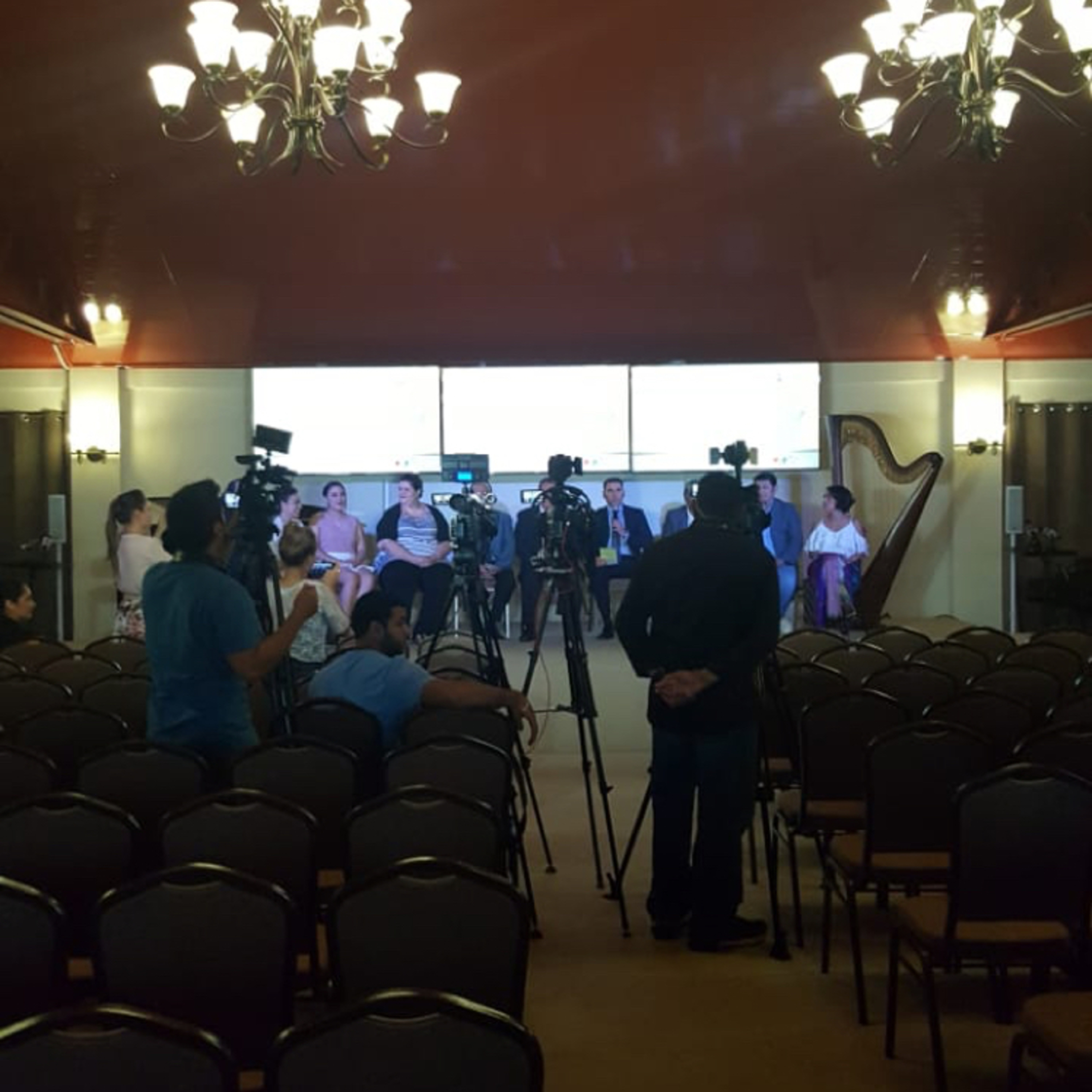 Julio César Cruz Las Calles Tienen Historias