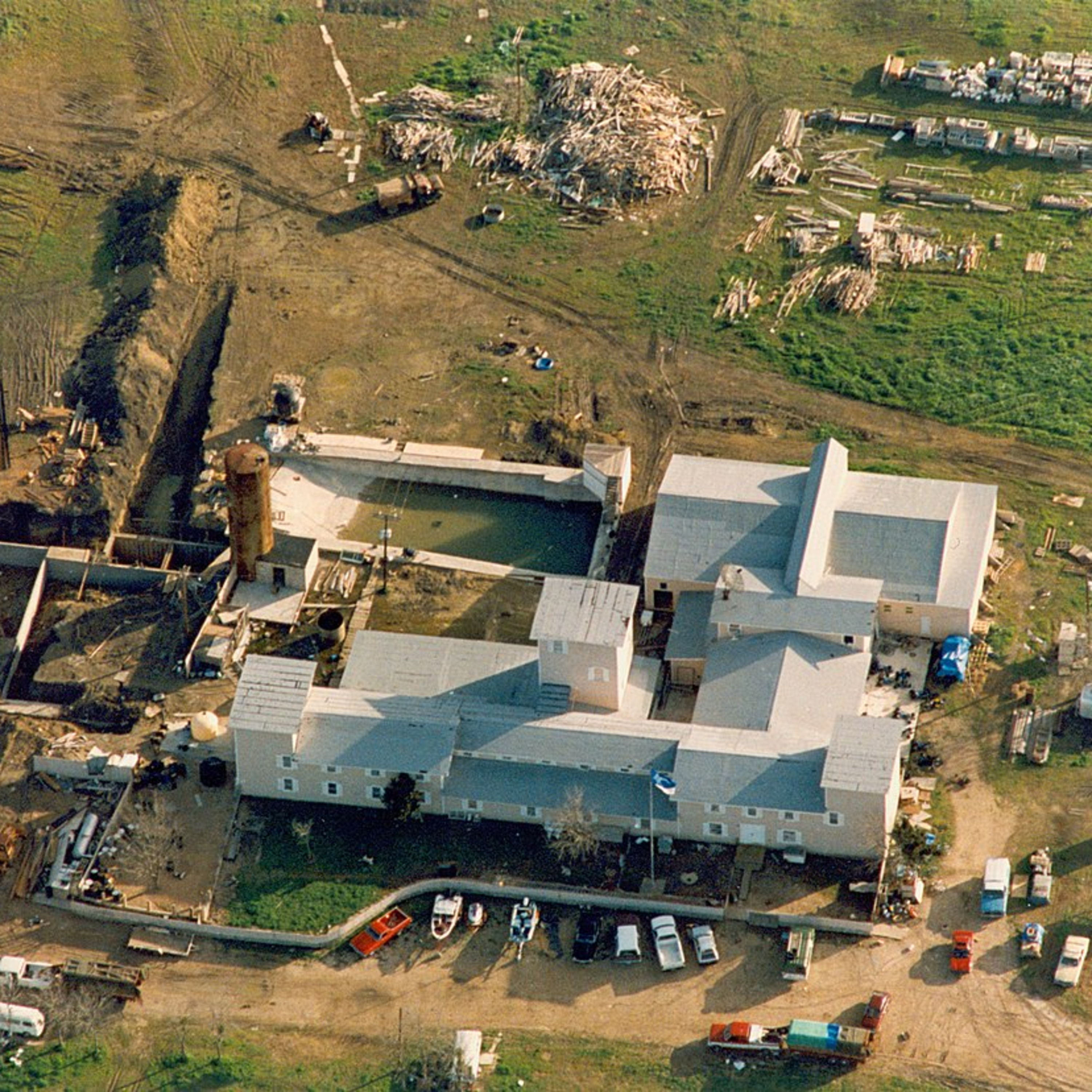 Branch Davidians, Part 3 - David Koresh - Episode 33 episode artwork