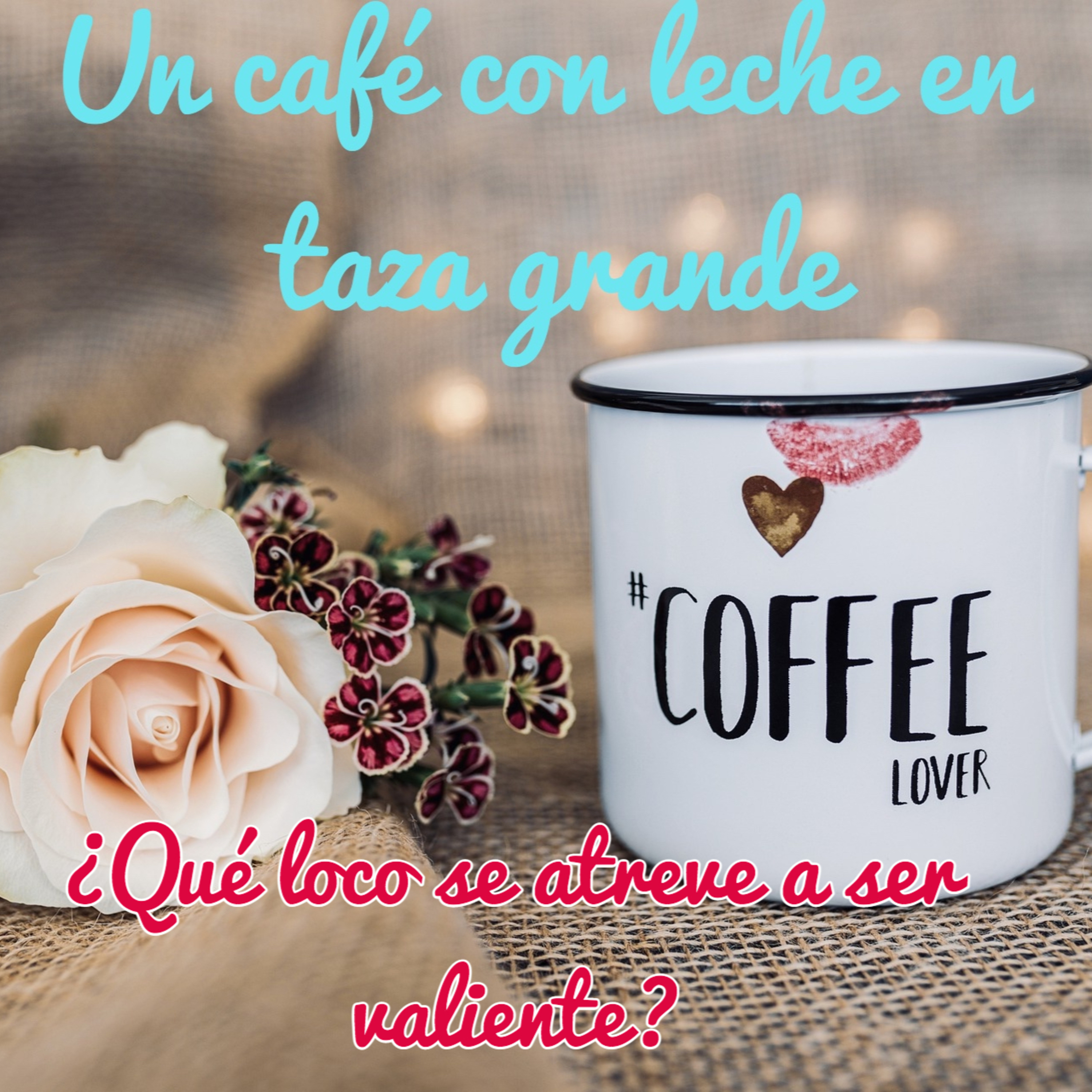 Un café con leche en taza grande