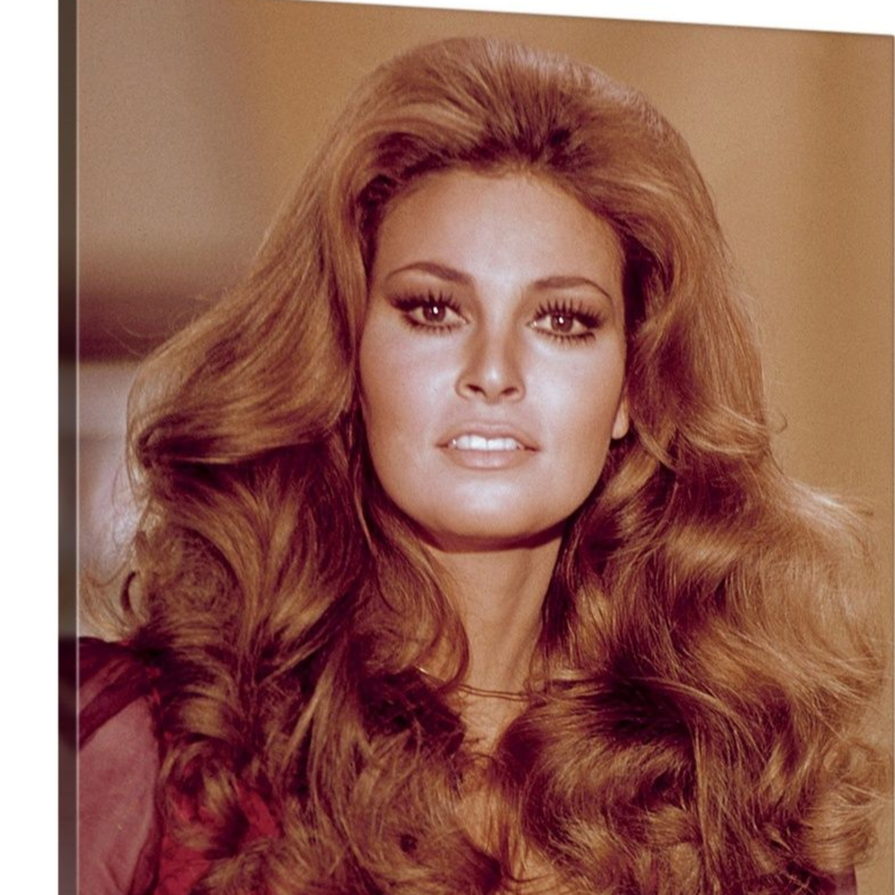 Fallece RAQUEL WELCH episode artwork