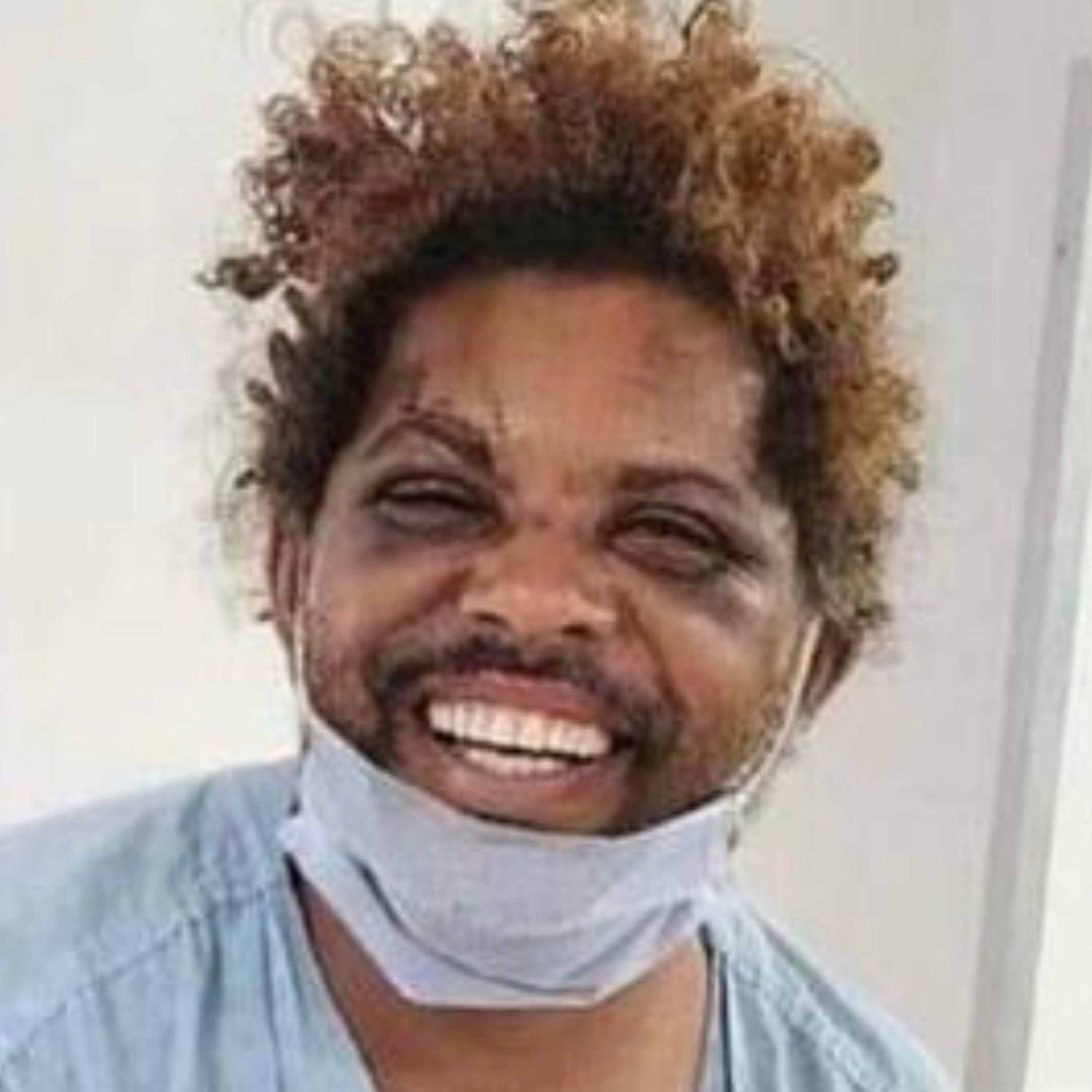 PERSONAL TRAINER FLAGRA ESPOSA TENDO RELAÇÕES SEXUAIS COM MENDIGO NO CARRO DA FAMÍLIA 🤯🤯🤯