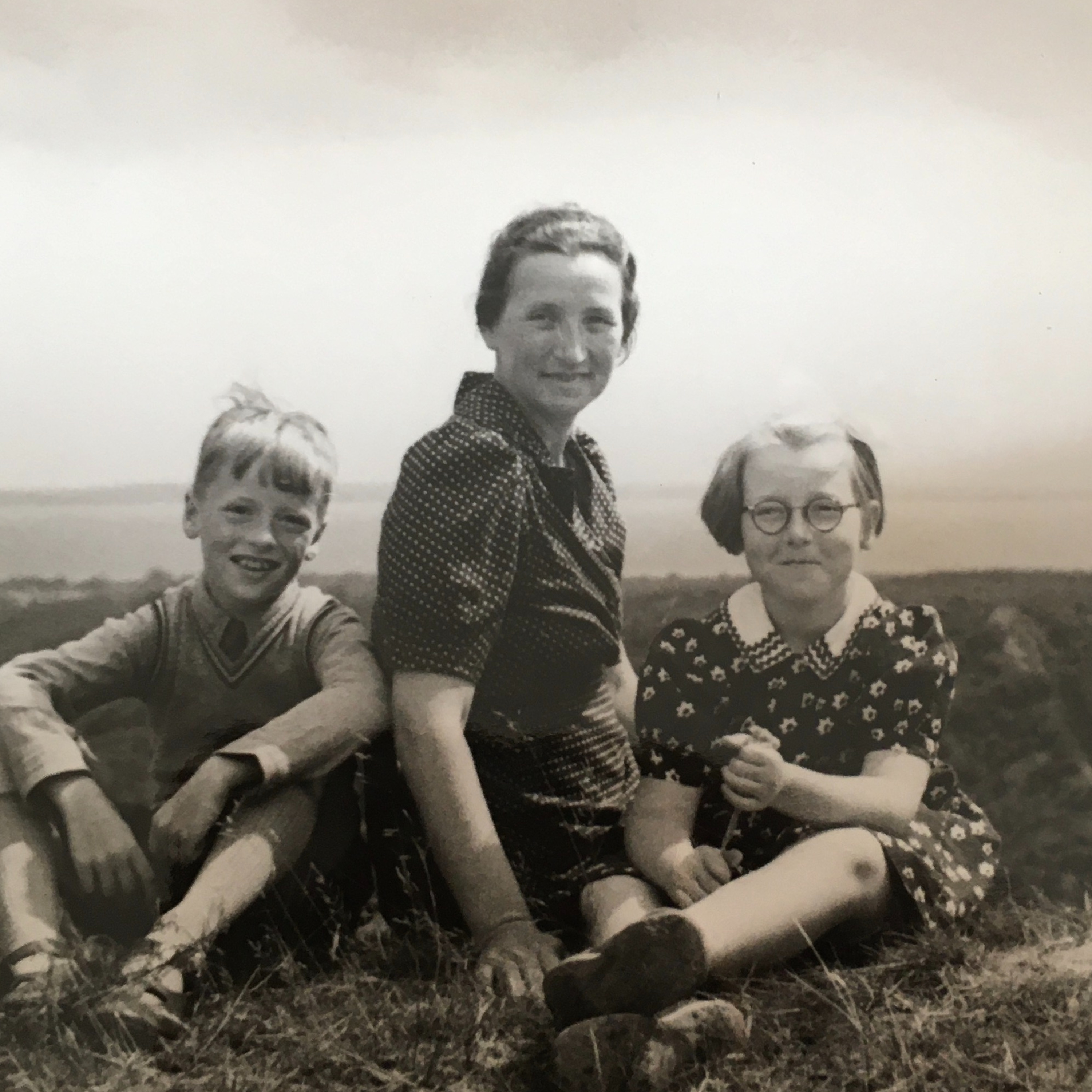 Ugens Sten - En livsfortælling
