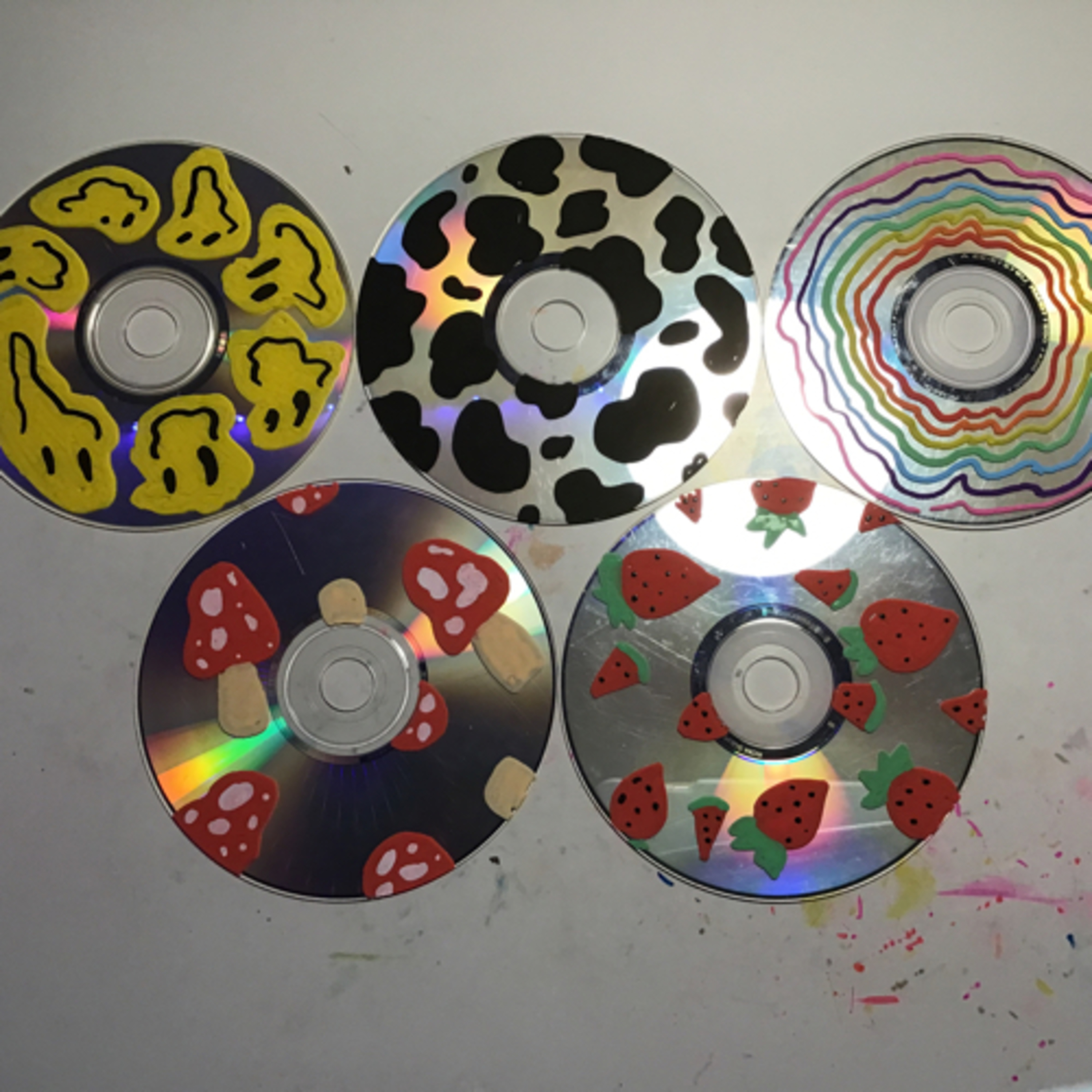 🎨💿 painting cds 💿🎨 episode artwork