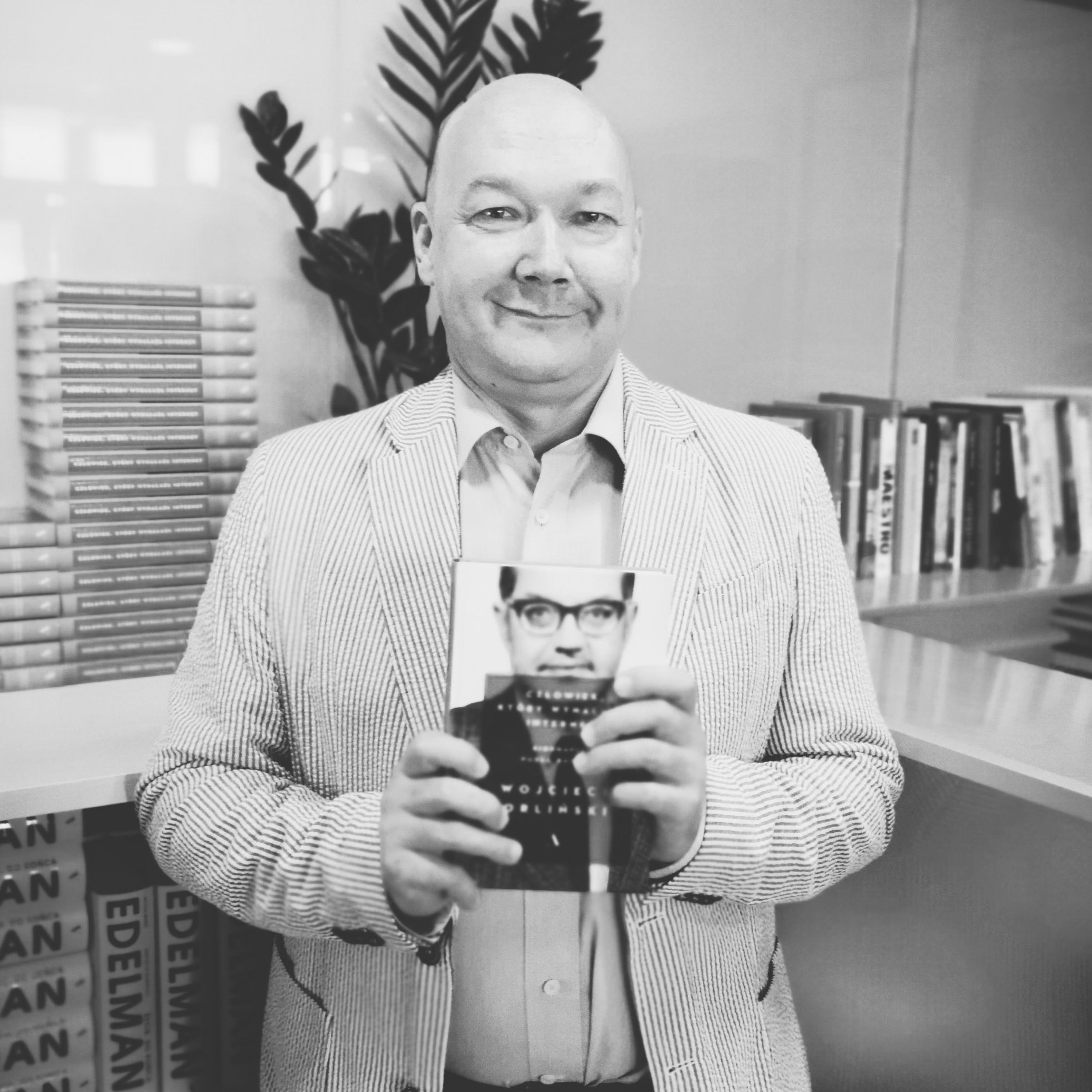 #32: O człowieku, który wynalazł internet. Rozmowa z Wojciechem Orlińskim