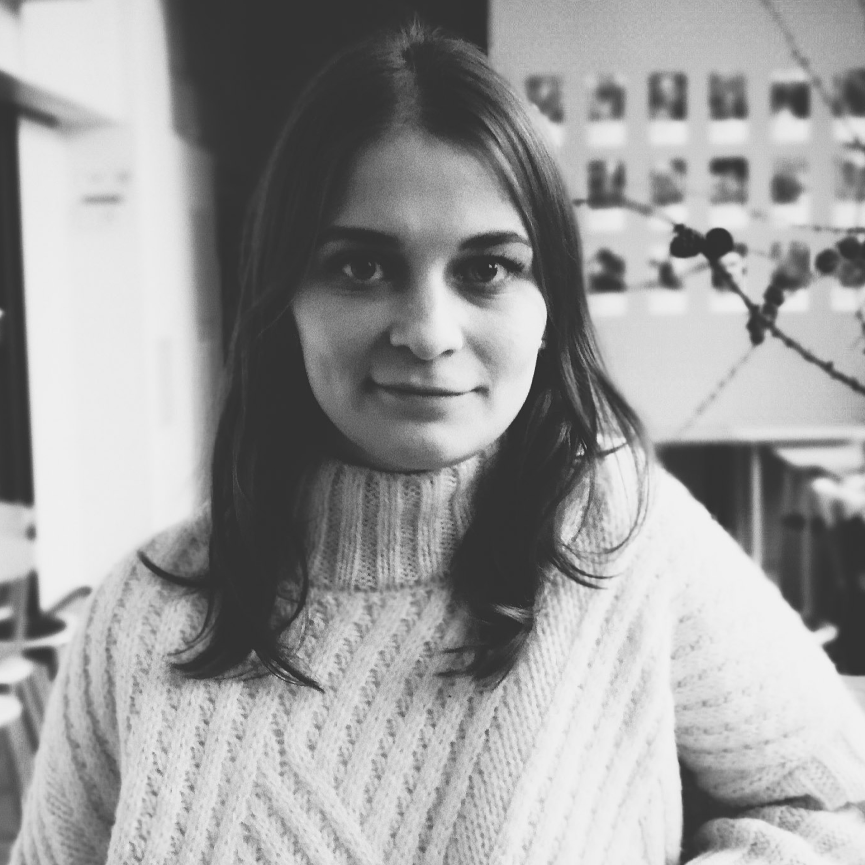 #60: Jak dziedziczymy strachy i traumy po dziadkach? Rozmowa o książce "Pogłosy"