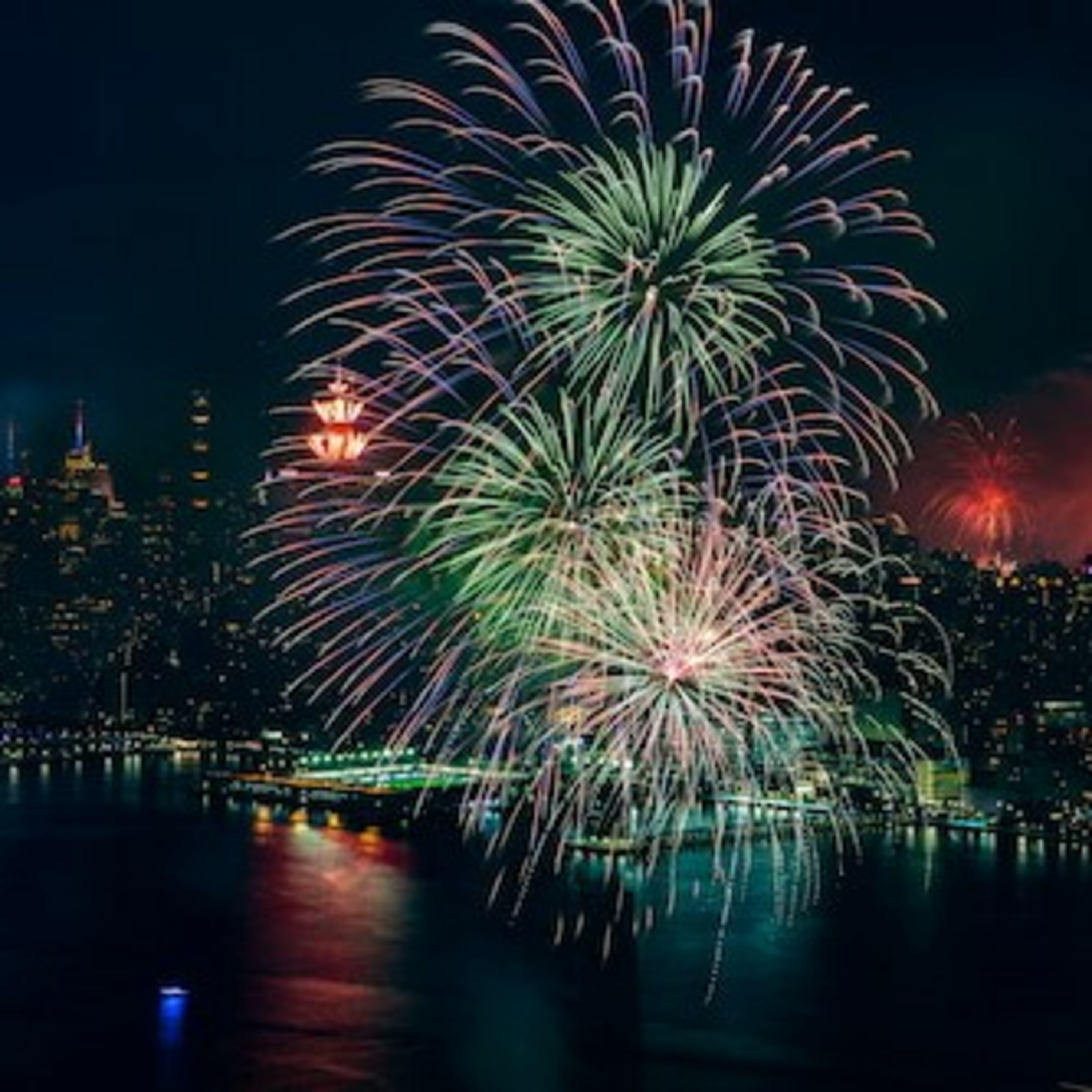 4th 🎆 🎇 24'
