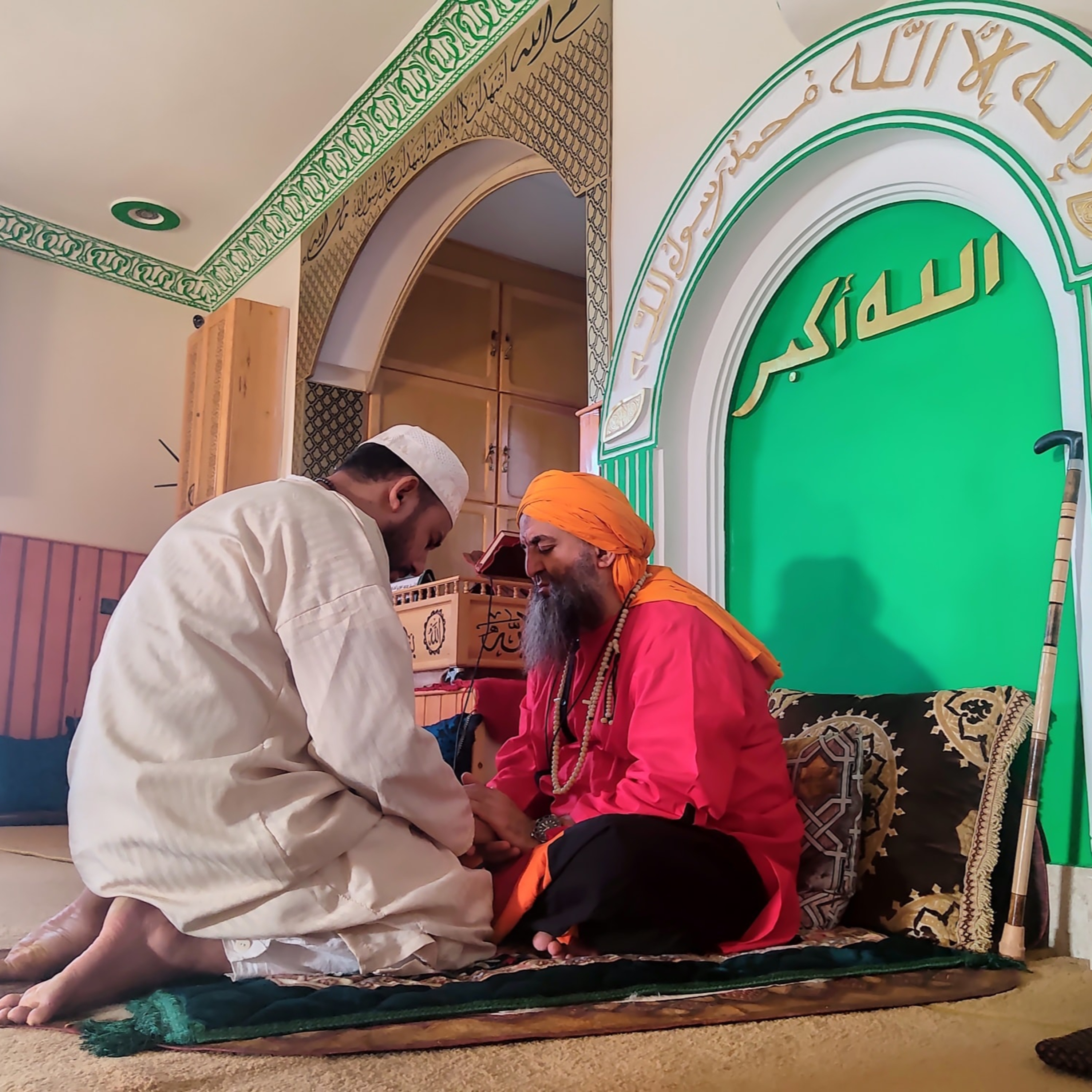 [18] I am the Distributer (ana al-Qasim) [Kaf al-Astar]