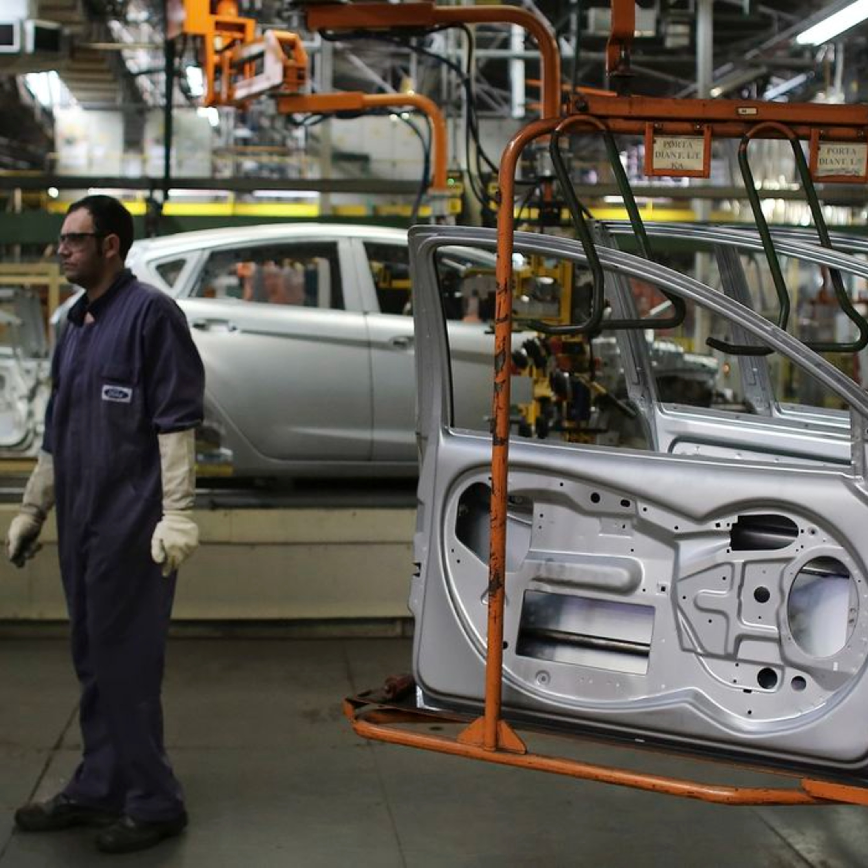 Ministro do Trabalho quer trazer de volta a Ford para o Brasil episode artwork