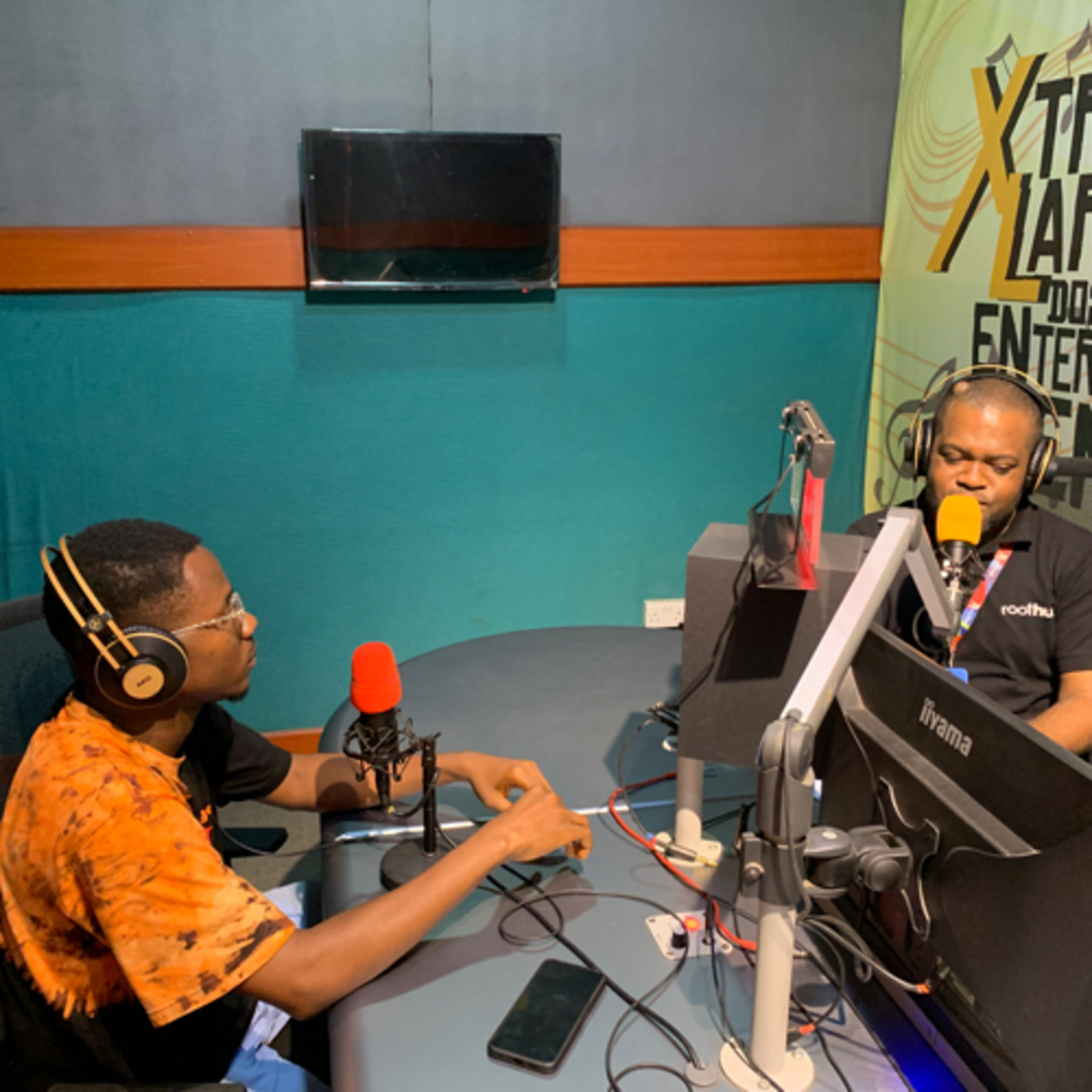 Starting a Niche Business, the Sagoyin Way with Ini Ben and the Host, Francis Onuk episode artwork