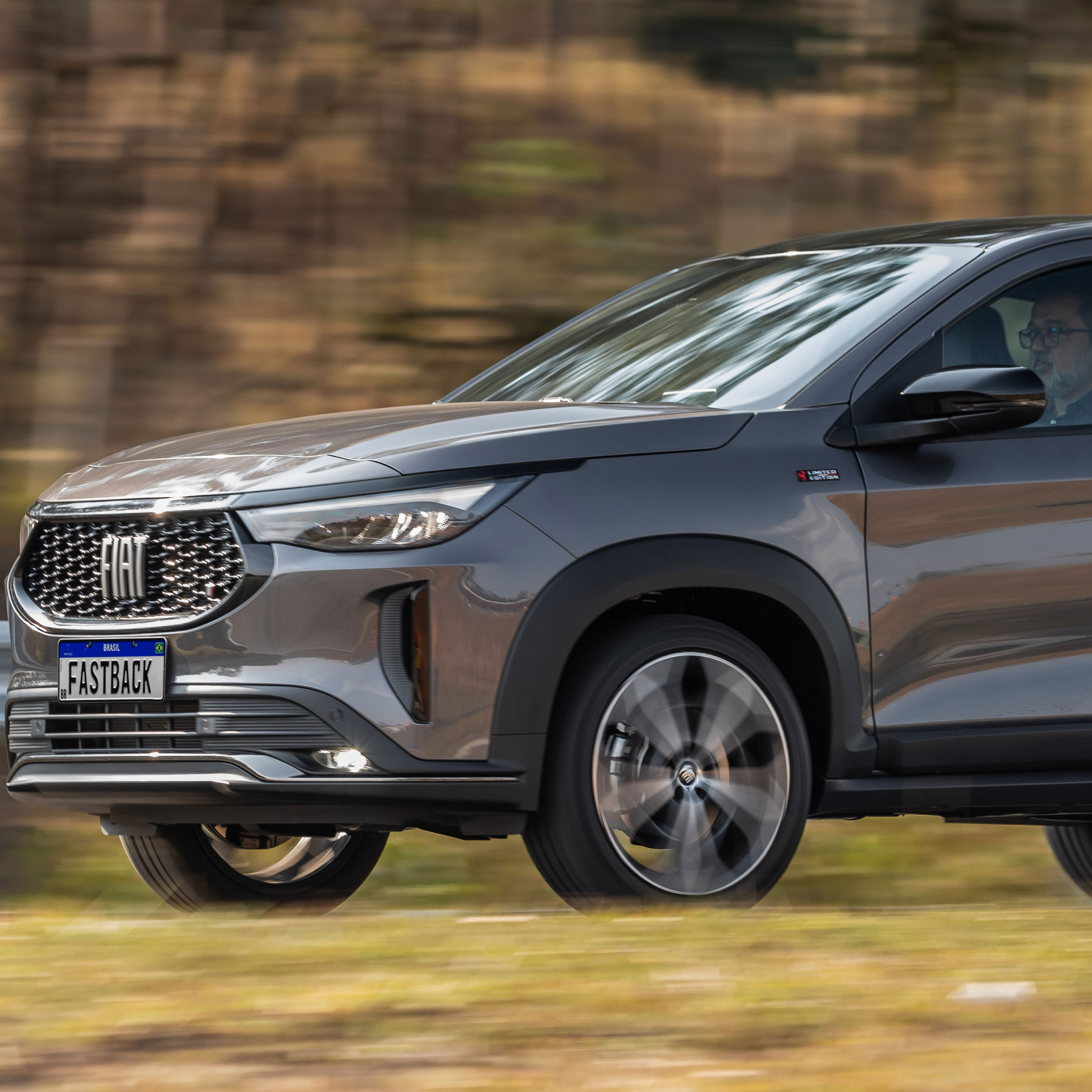 Fiat Fastback pode se tornar um dos SUVs mais vendidos no Brasil episode artwork