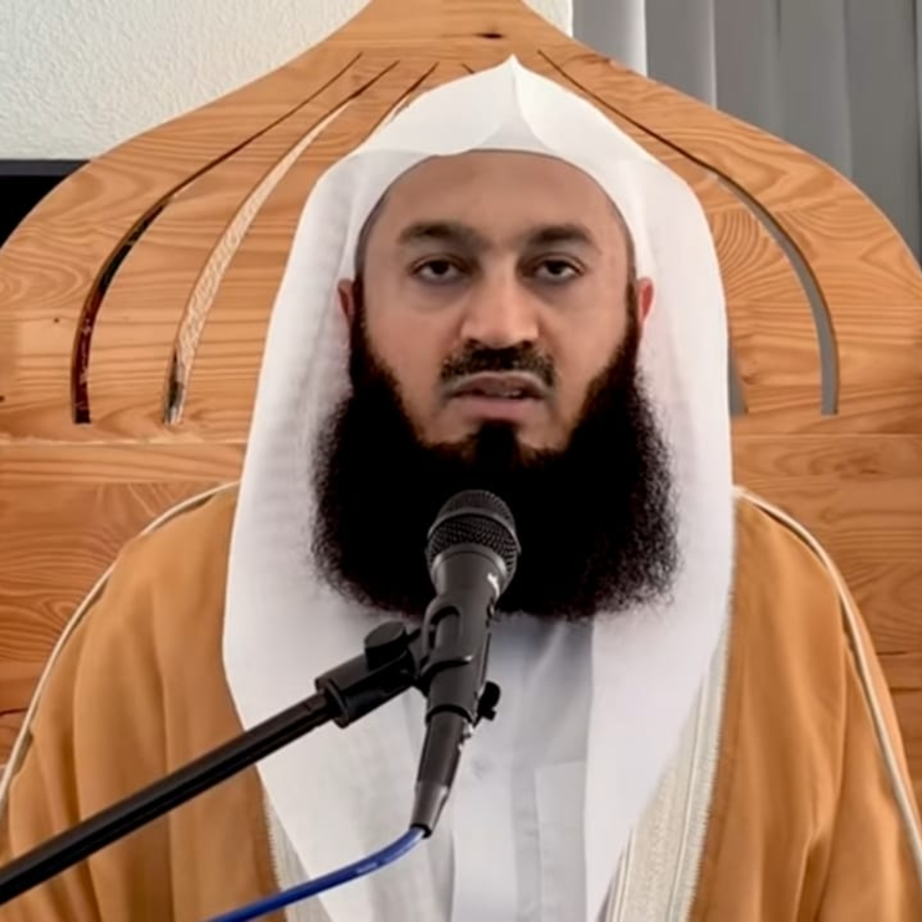 Improve yourself to achieve closeness to Allah - Mufti Menk episode artwork