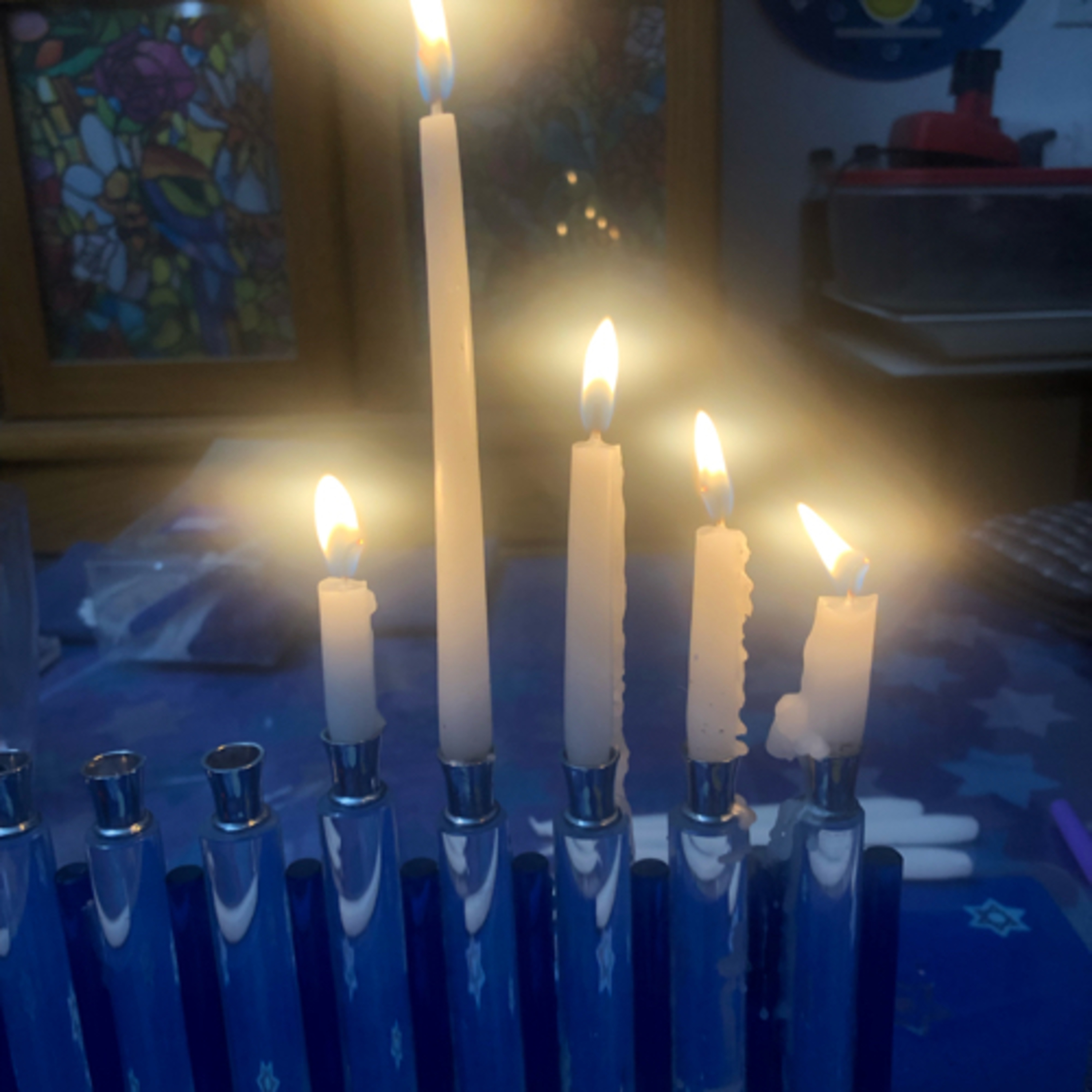 4th dat of Hanukkah  episode artwork