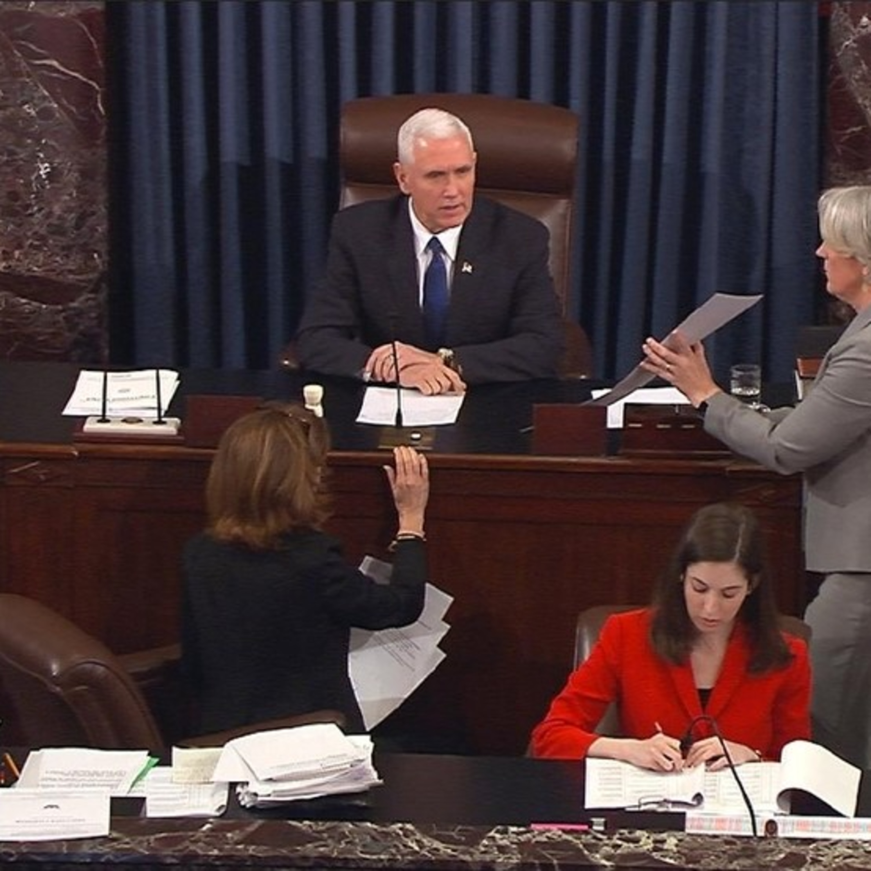 With The Georgia Senate Runoffs And Electoral College Votes, EVERYTHING Is On The Line episode artwork