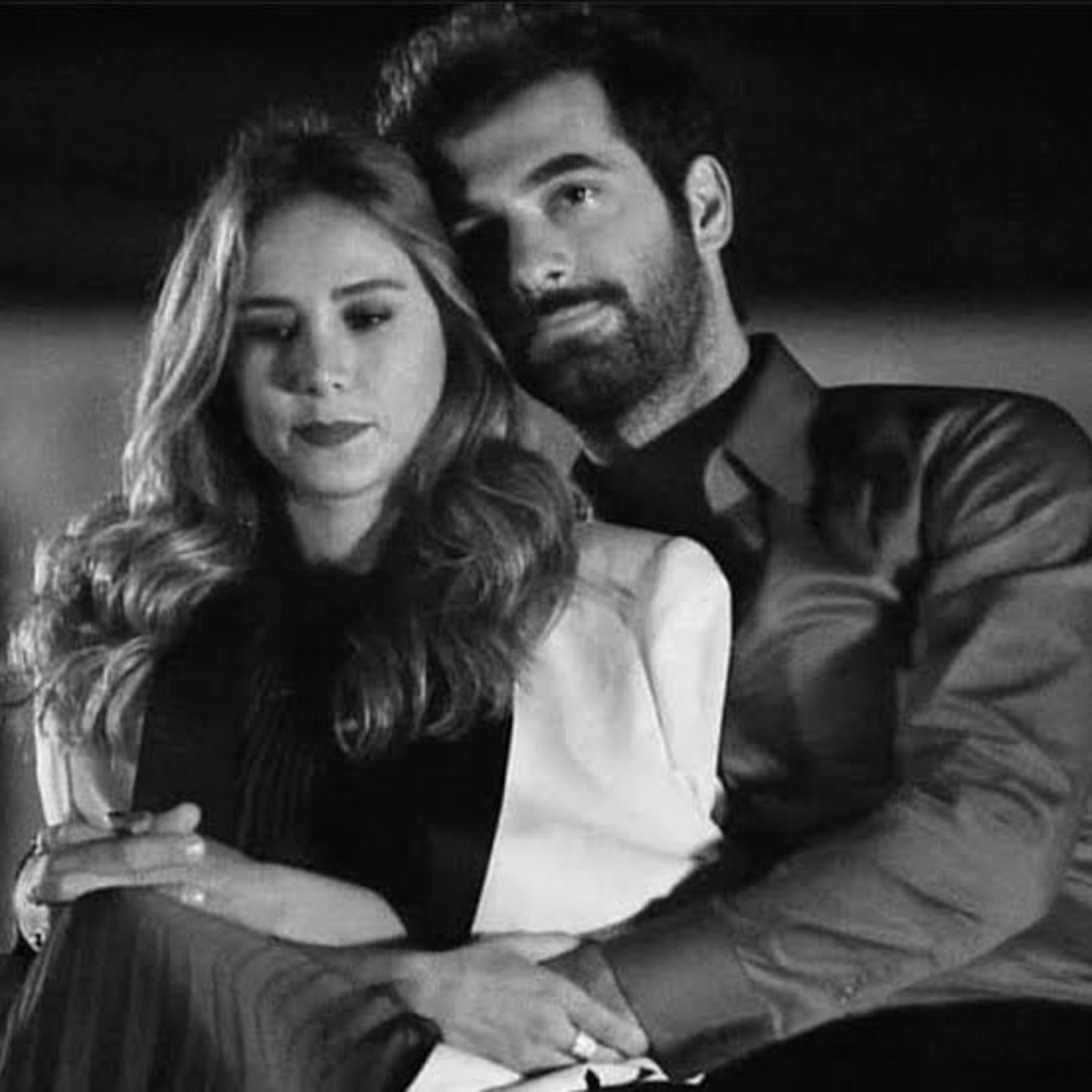 sen bizi aldattın ayşegül-poyraz karayel