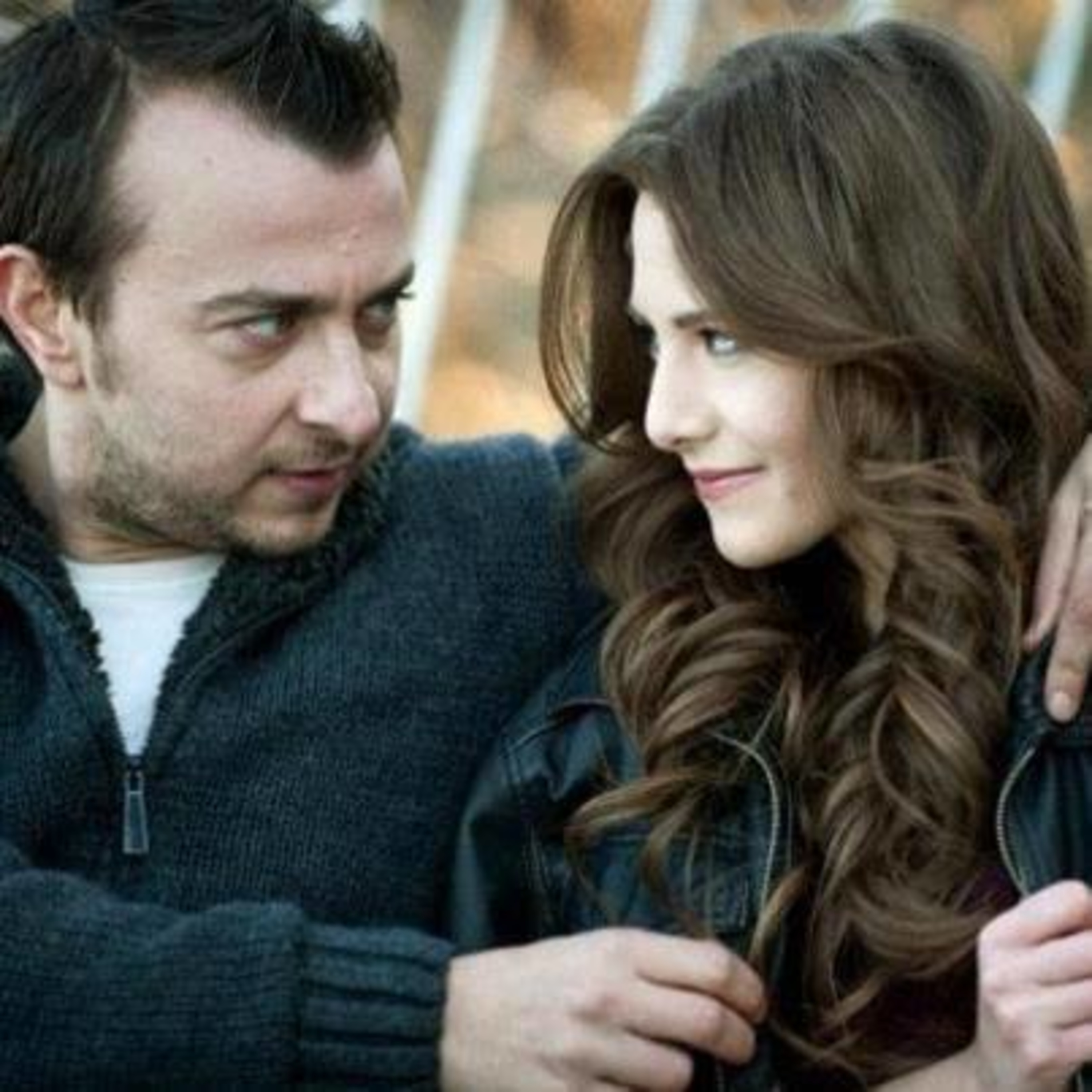 leyla ile mecnun-bir saat de beklerim, bir ömür boyu da