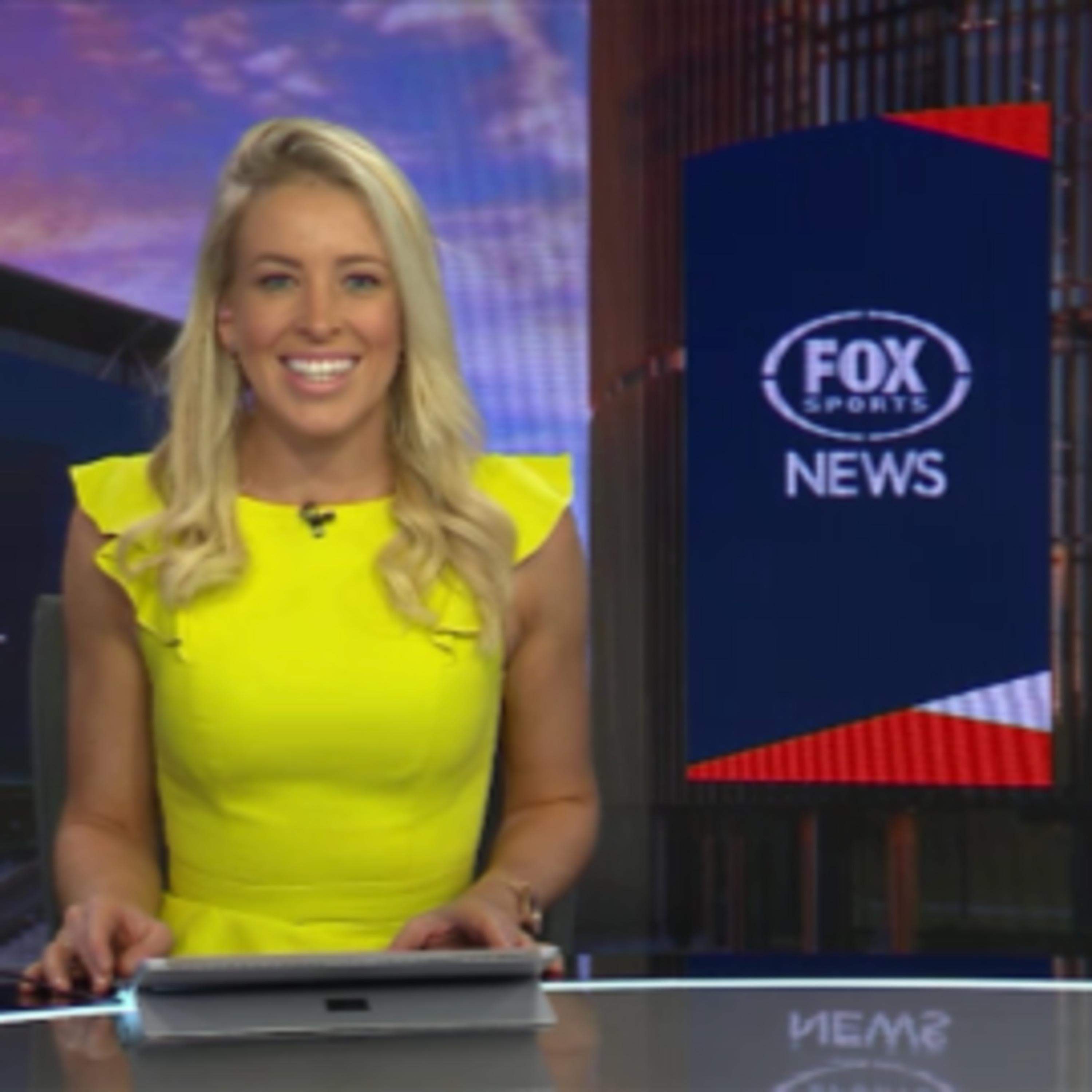 Ep #70 - Alissa Smith - Wardrobe Malfunctions on Fox Sports! episode artwork
