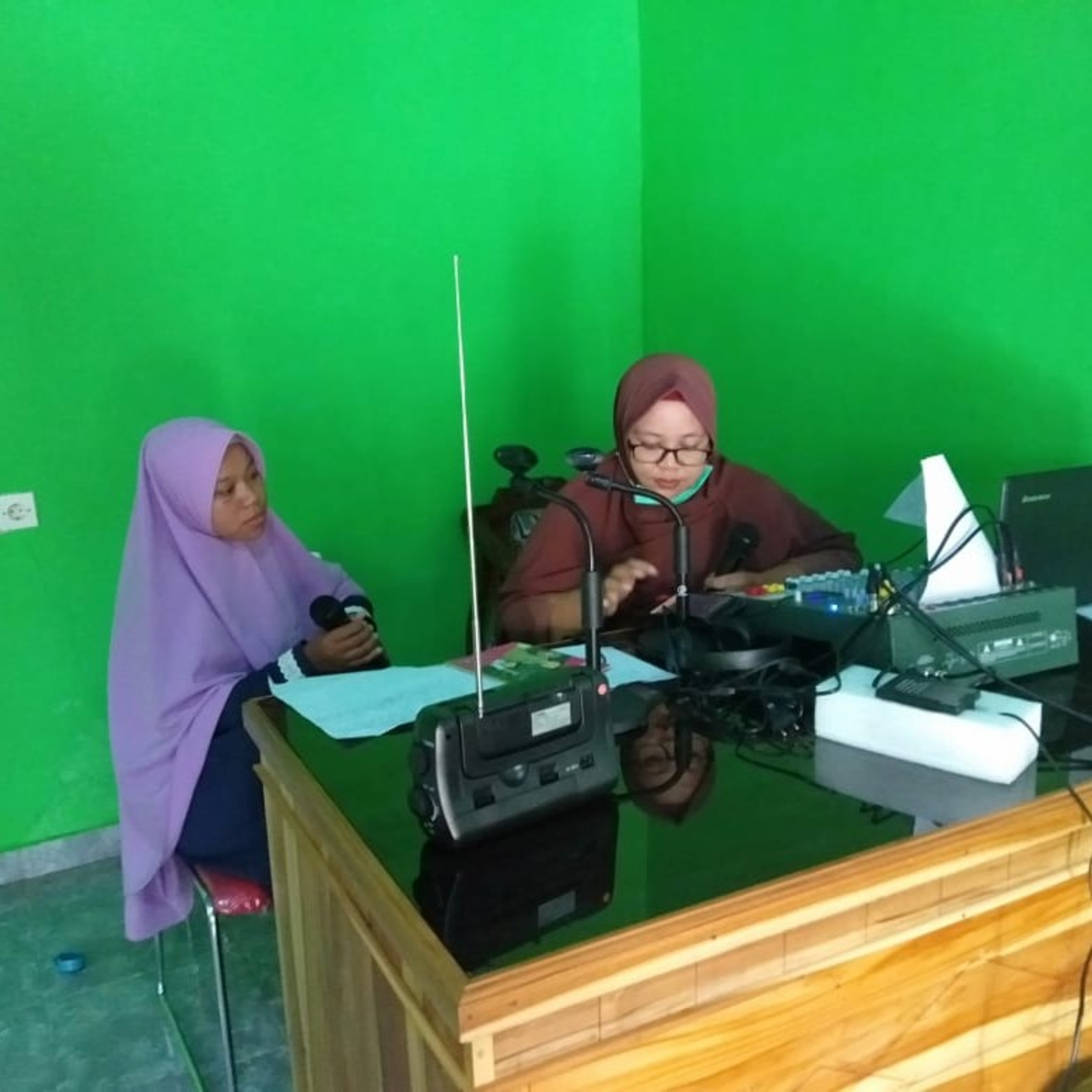 Radio Sekolah Perempuan Darurat Siaga Covid19 Nina Bayan