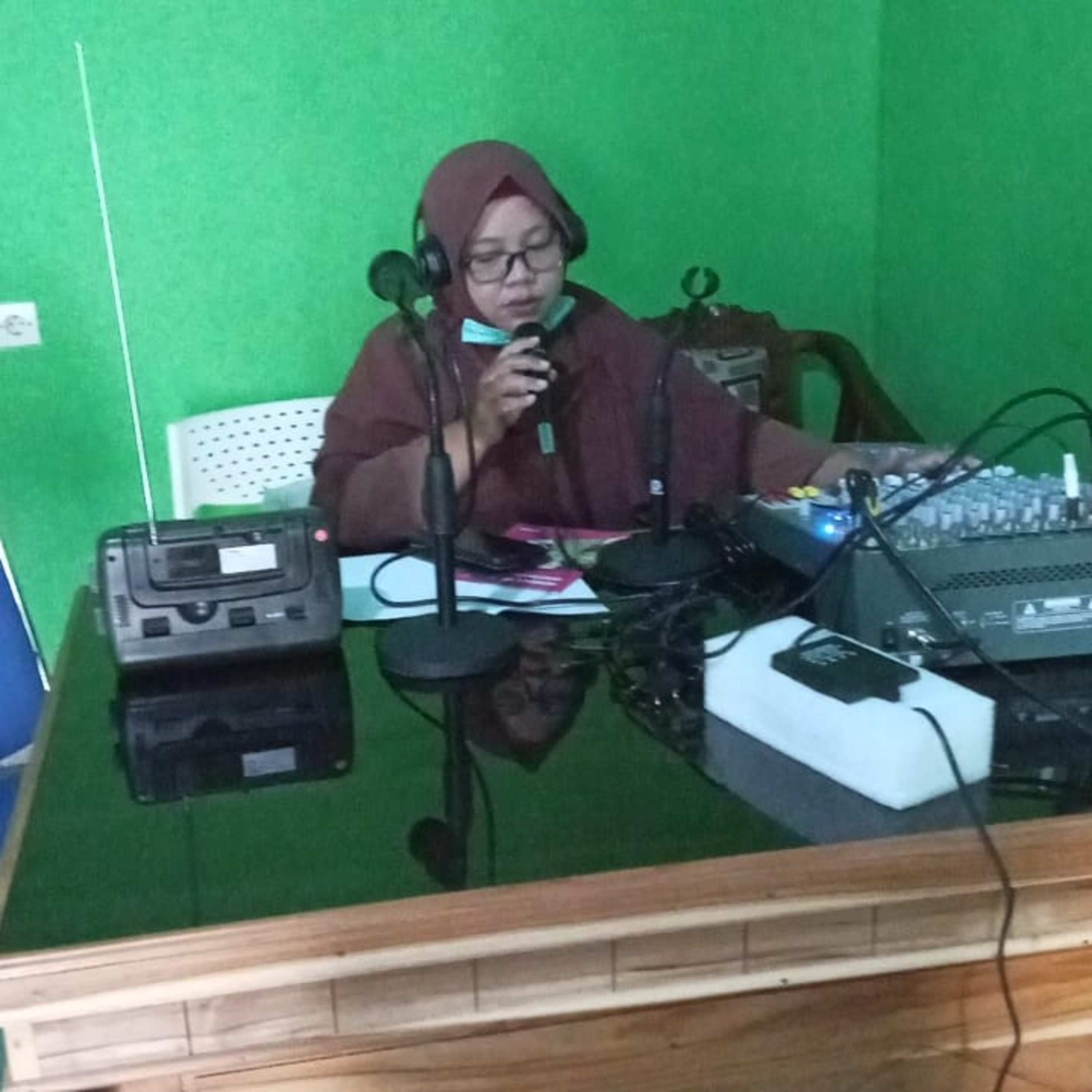 Radio Sekolah Perempuan Darurat Siaga Covid19 Nina Bayan