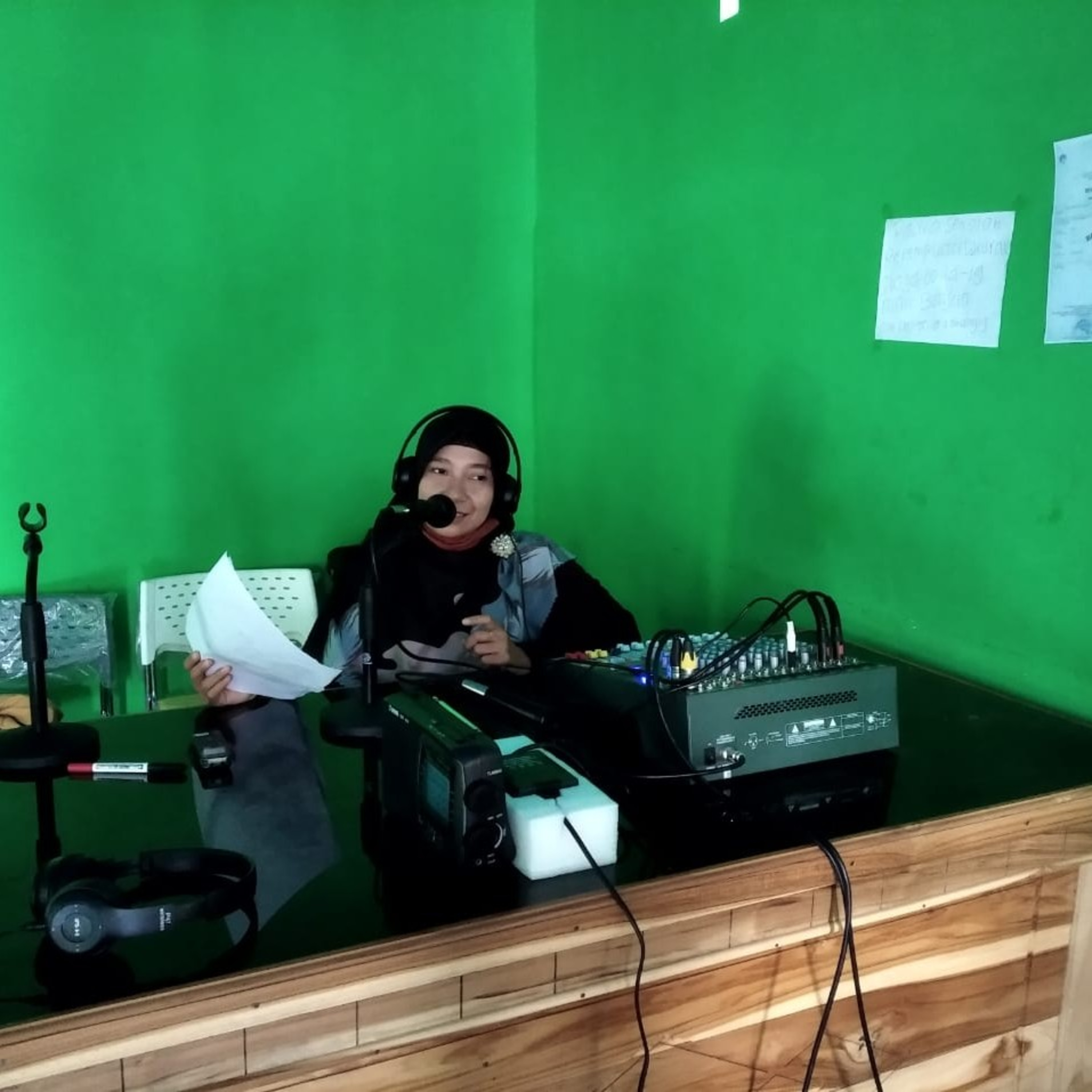 Radio Sekolah Perempuan Darurat Siaga Covid19 Nina Bayan