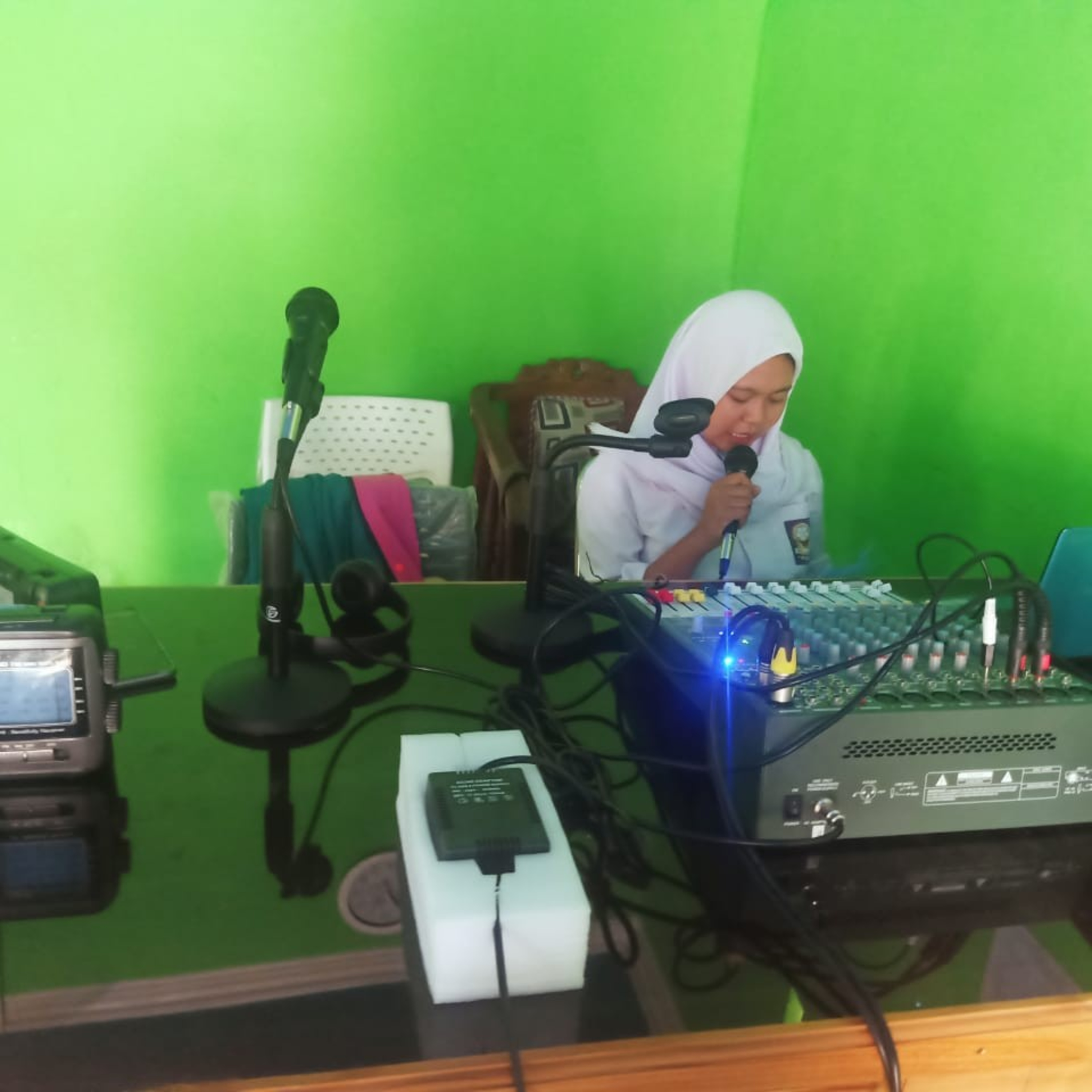 Radio Sekolah Perempuan Darurat Siaga Covid19 Nina Bayan